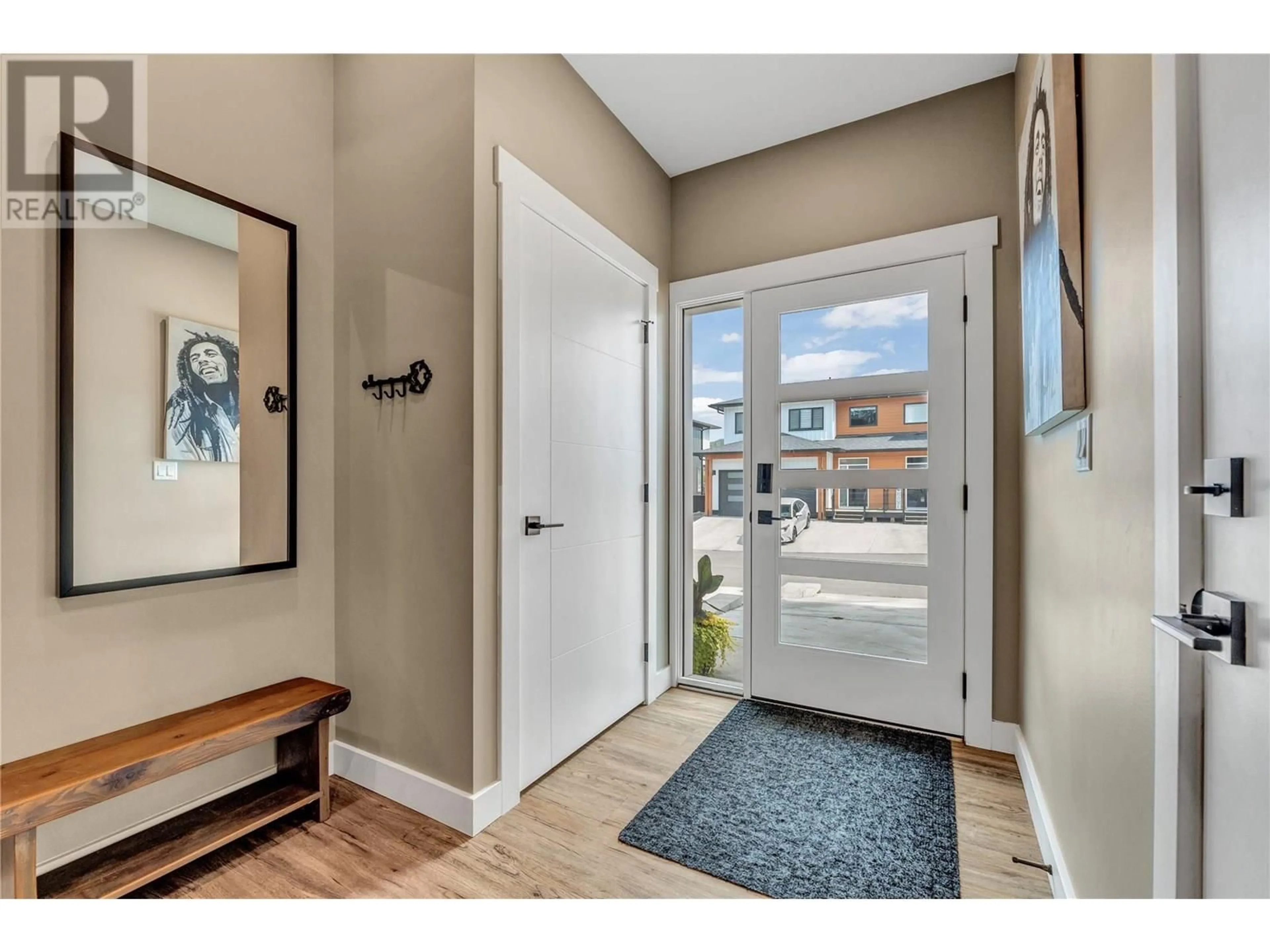 Indoor entryway for 113 ABBEY ROAD, Princeton British Columbia V0X1W0