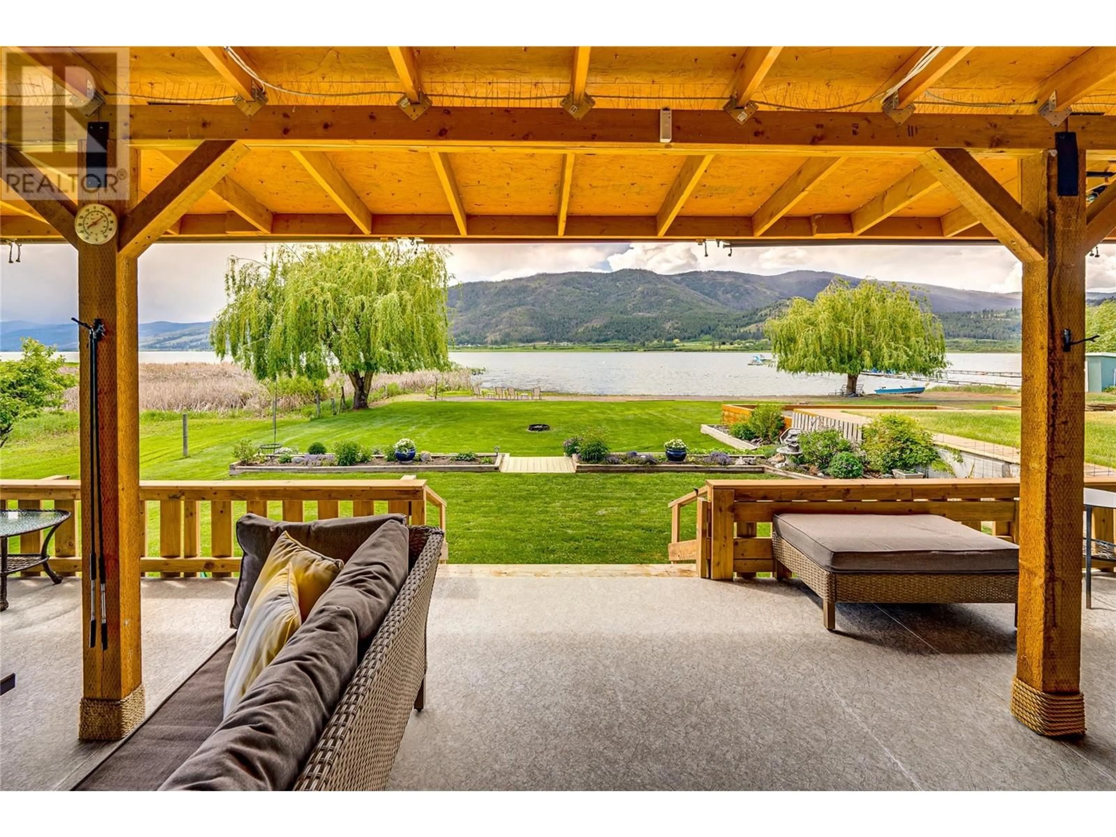 Patio, water/lake/river/ocean view for 103 - 75 ANTOINE ROAD, Vernon British Columbia V1H2A3