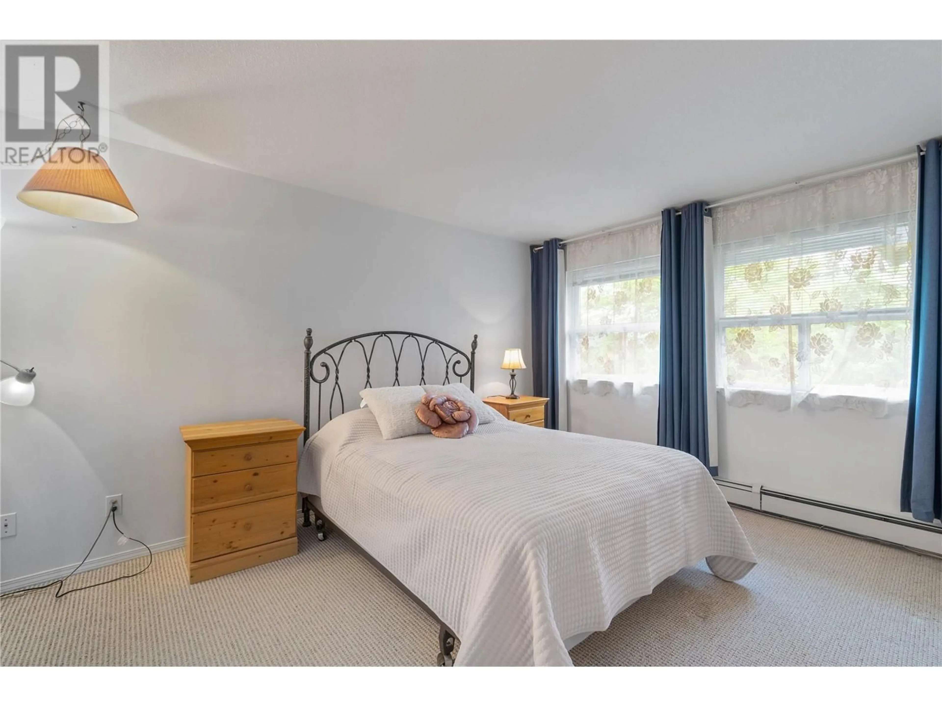 Bedroom with bed, unknown for 314 - 250 5 STREET SOUTHEAST, Salmon Arm British Columbia V1E1J8