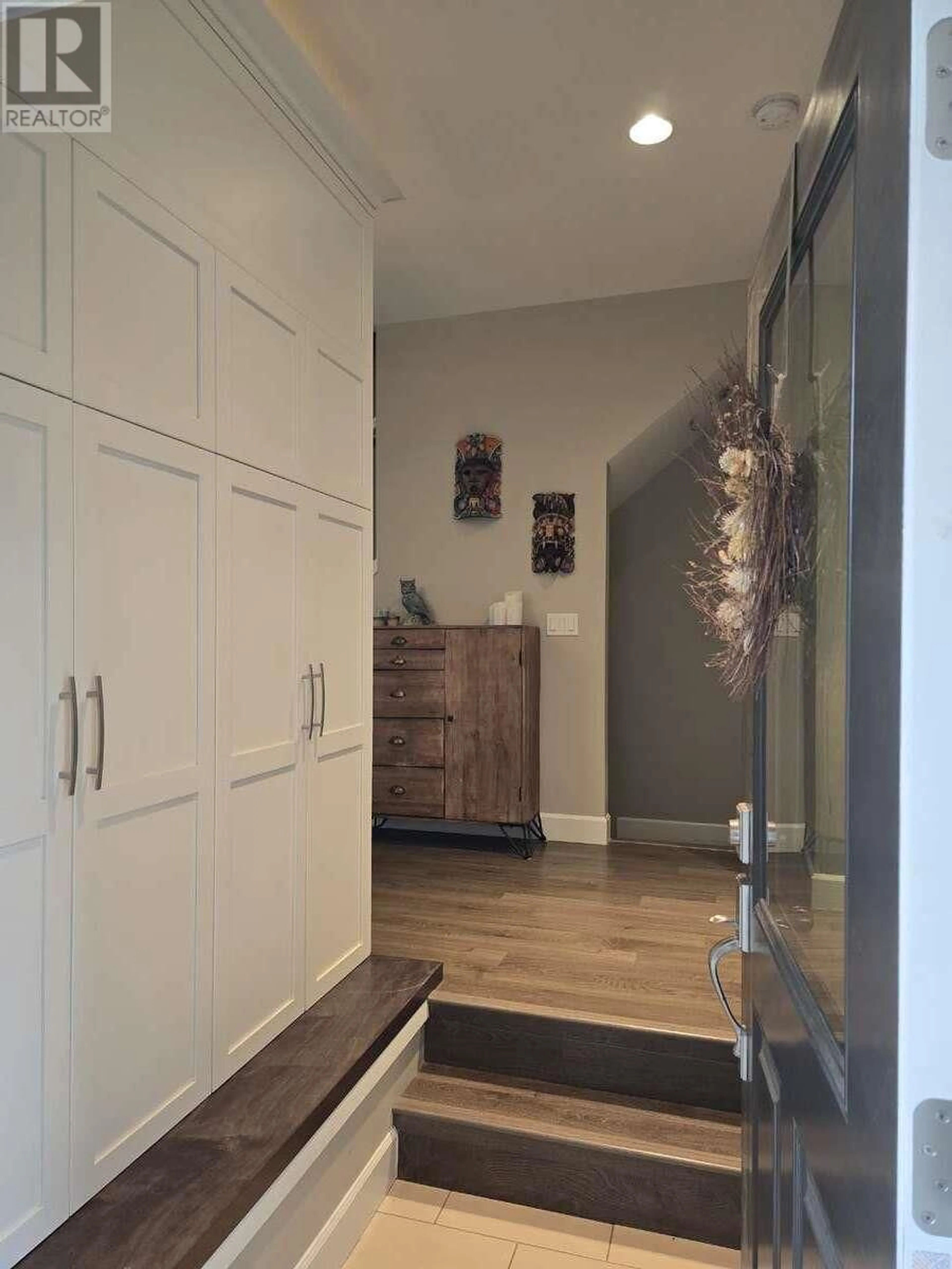 Indoor entryway for 69 - 12850 STILLWATER COURT, Lake Country British Columbia V4V2S9