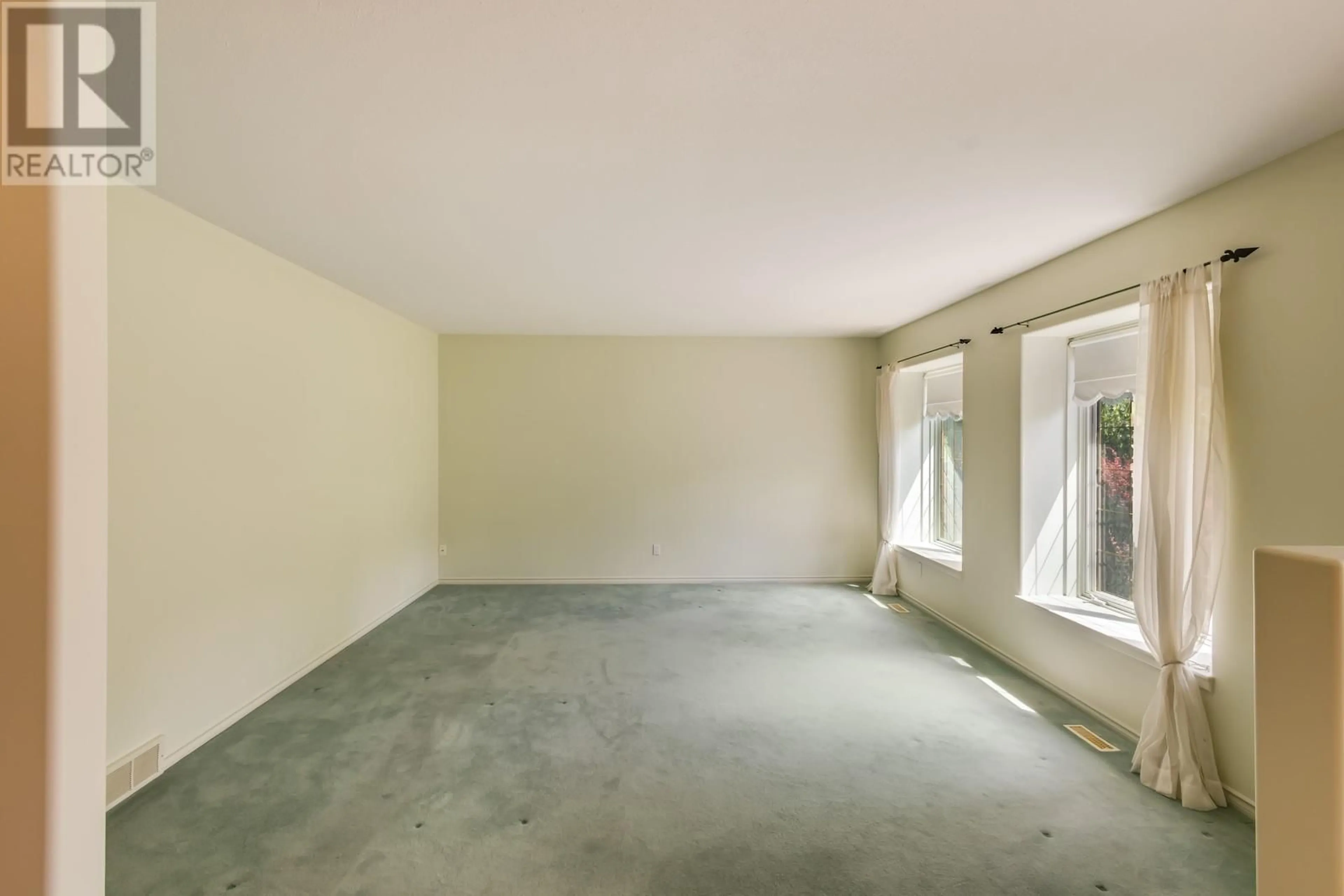 A pic of a room for 782 VARNEY COURT, Kelowna British Columbia V1W3Z2