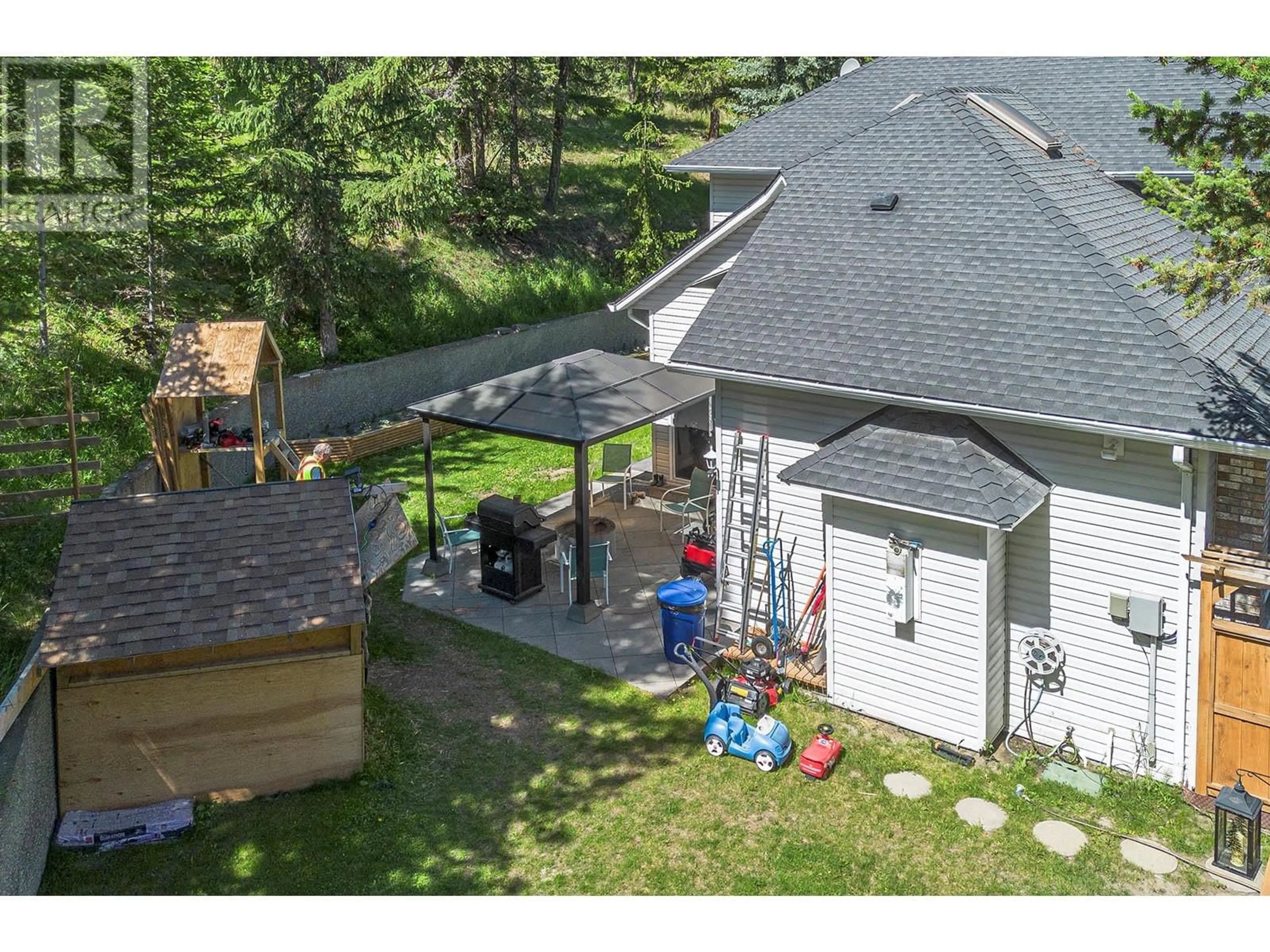 A pic from outside/outdoor area/front of a property/back of a property/a pic from drone, mountain view for 1833 PRATT ROAD, Kamloops British Columbia V2H1R3