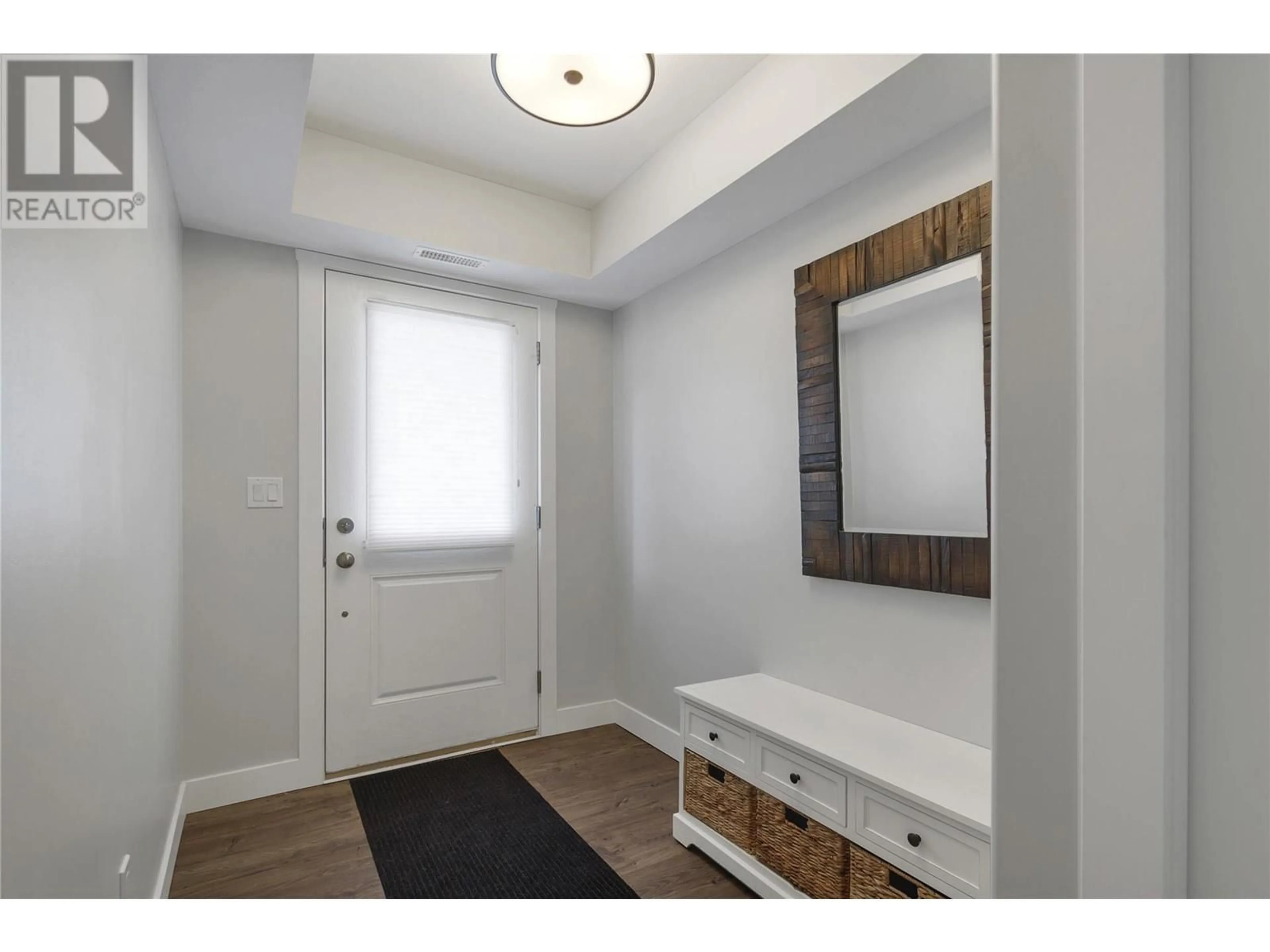 Indoor entryway for 29 - 1040 MT.REVELSTOKE PLACE, Vernon British Columbia V1B4E3