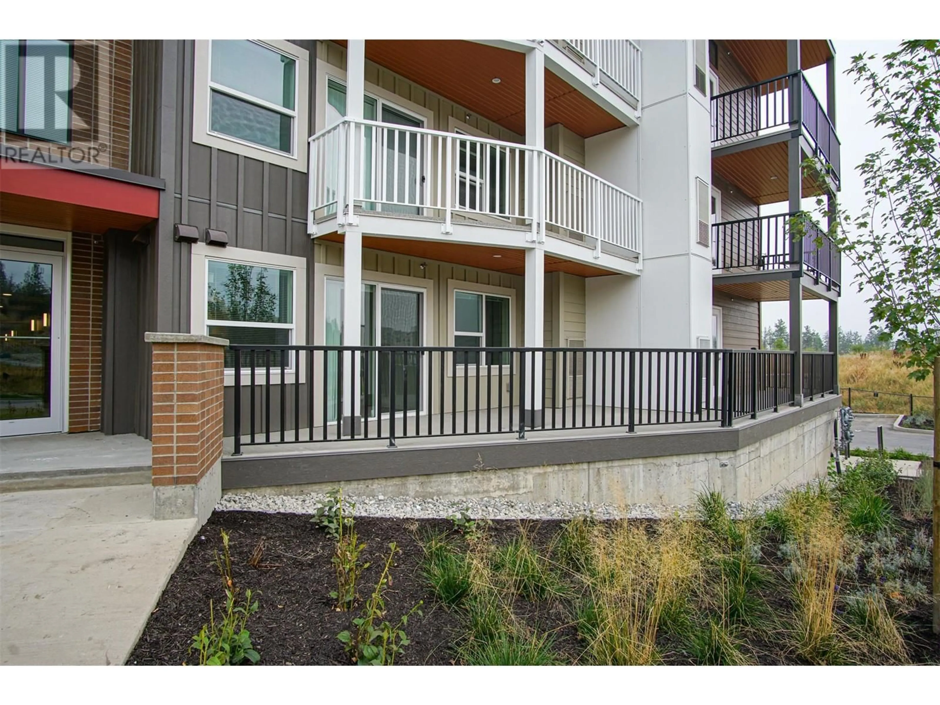Patio, street for 110 - 625 ACADEMY WAY, Kelowna British Columbia V1V3A4