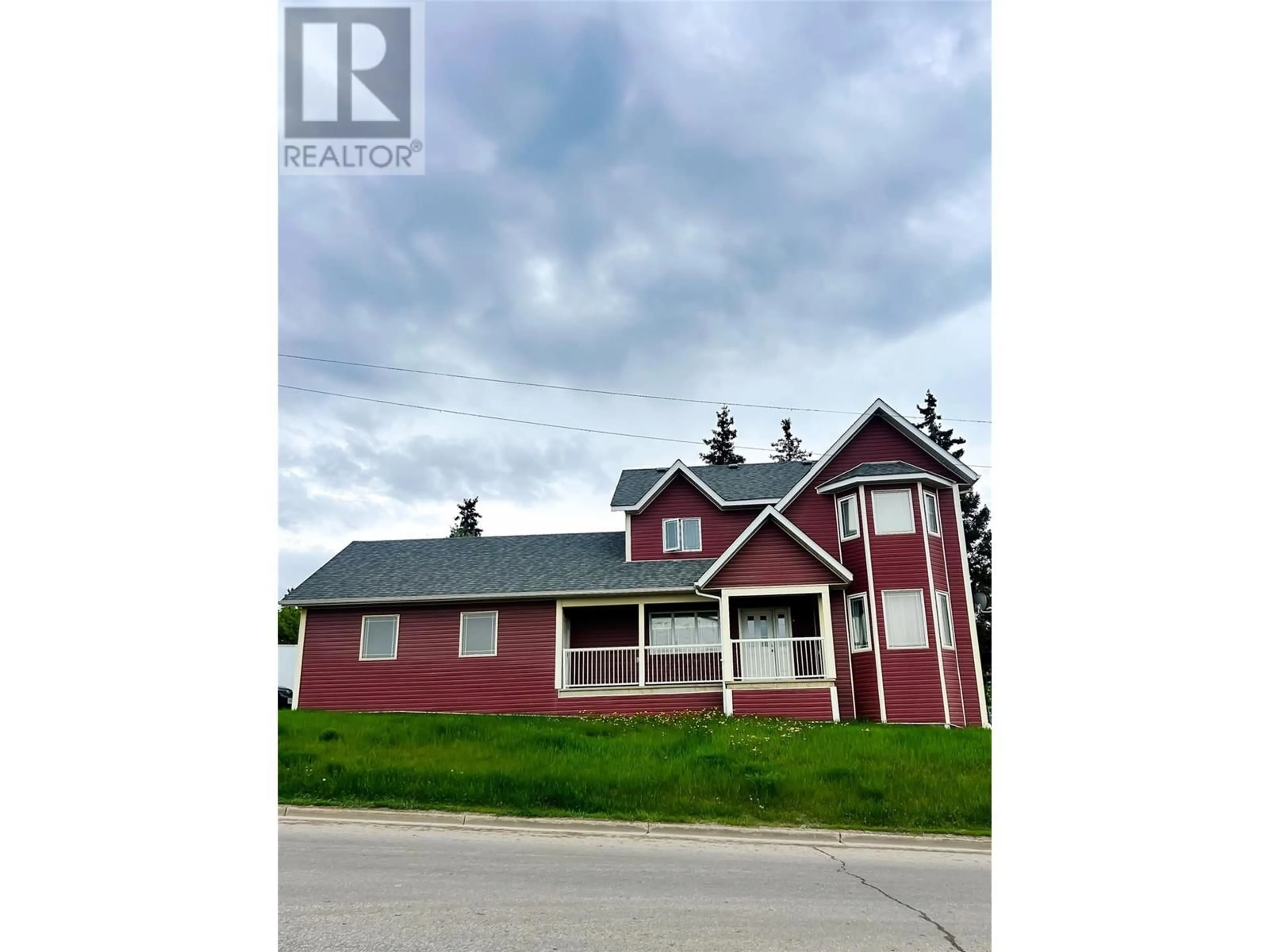 A pic from outside/outdoor area/front of a property/back of a property/a pic from drone, building for 721 100 AVENUE, Dawson Creek British Columbia V1G0B5