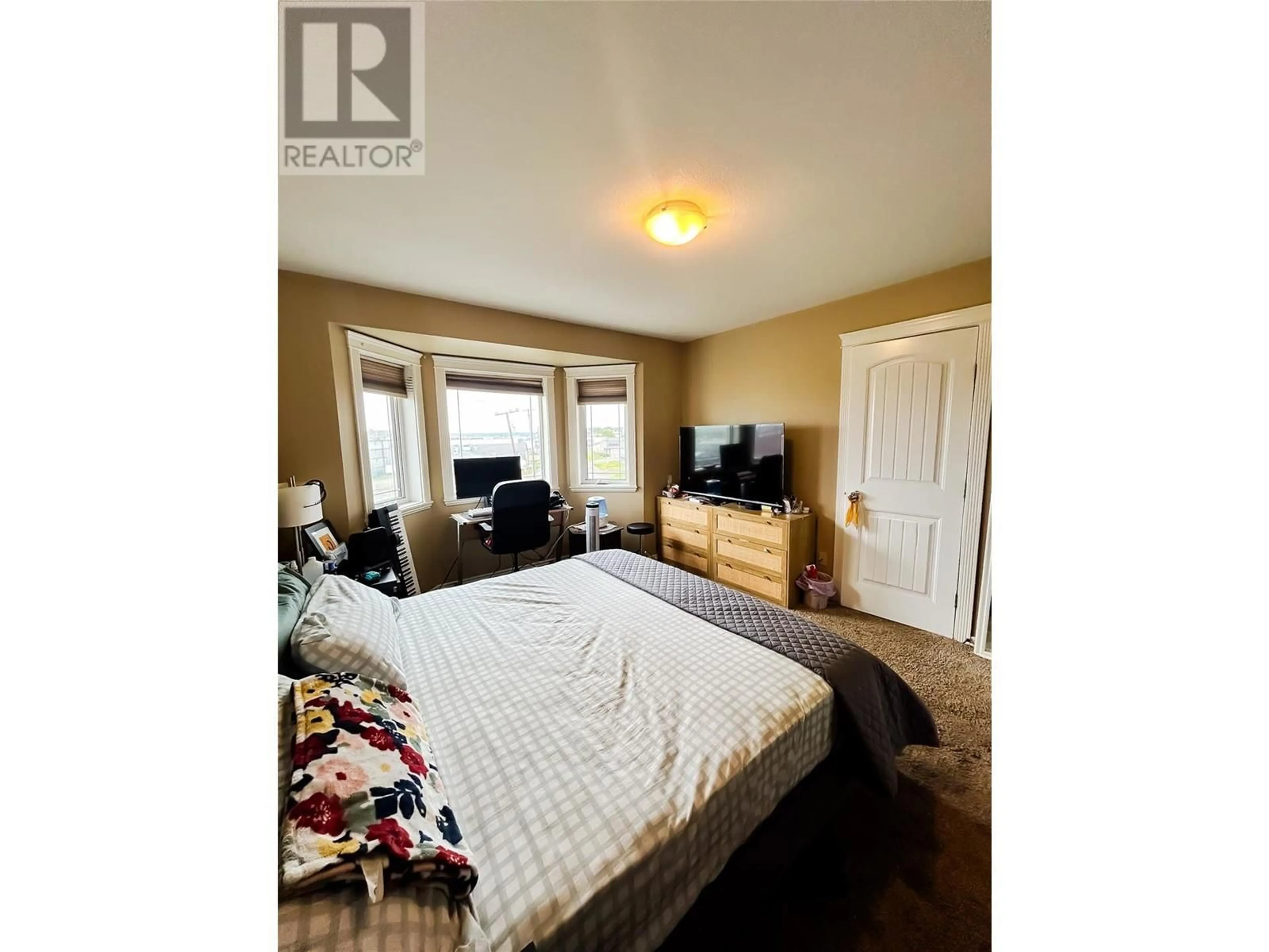 A pic of a room for 721 100 AVENUE, Dawson Creek British Columbia V1G0B5