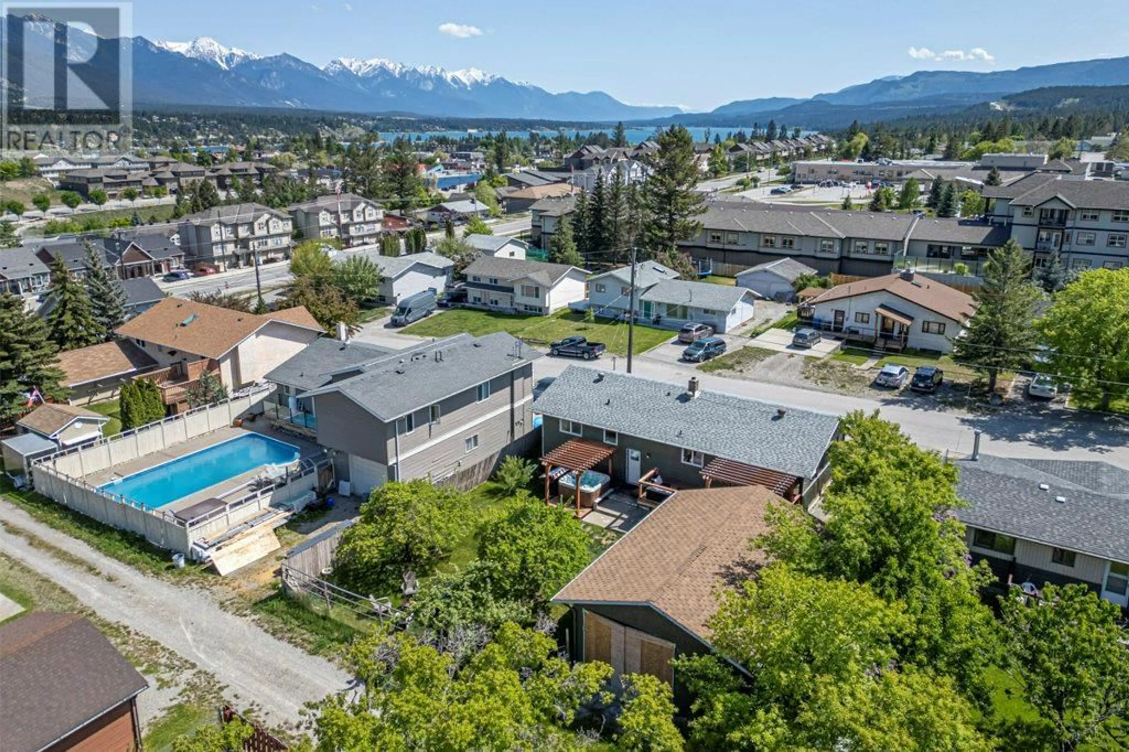A pic from outside/outdoor area/front of a property/back of a property/a pic from drone, mountain view for 1028 6 STREET, Invermere British Columbia V0A1K0