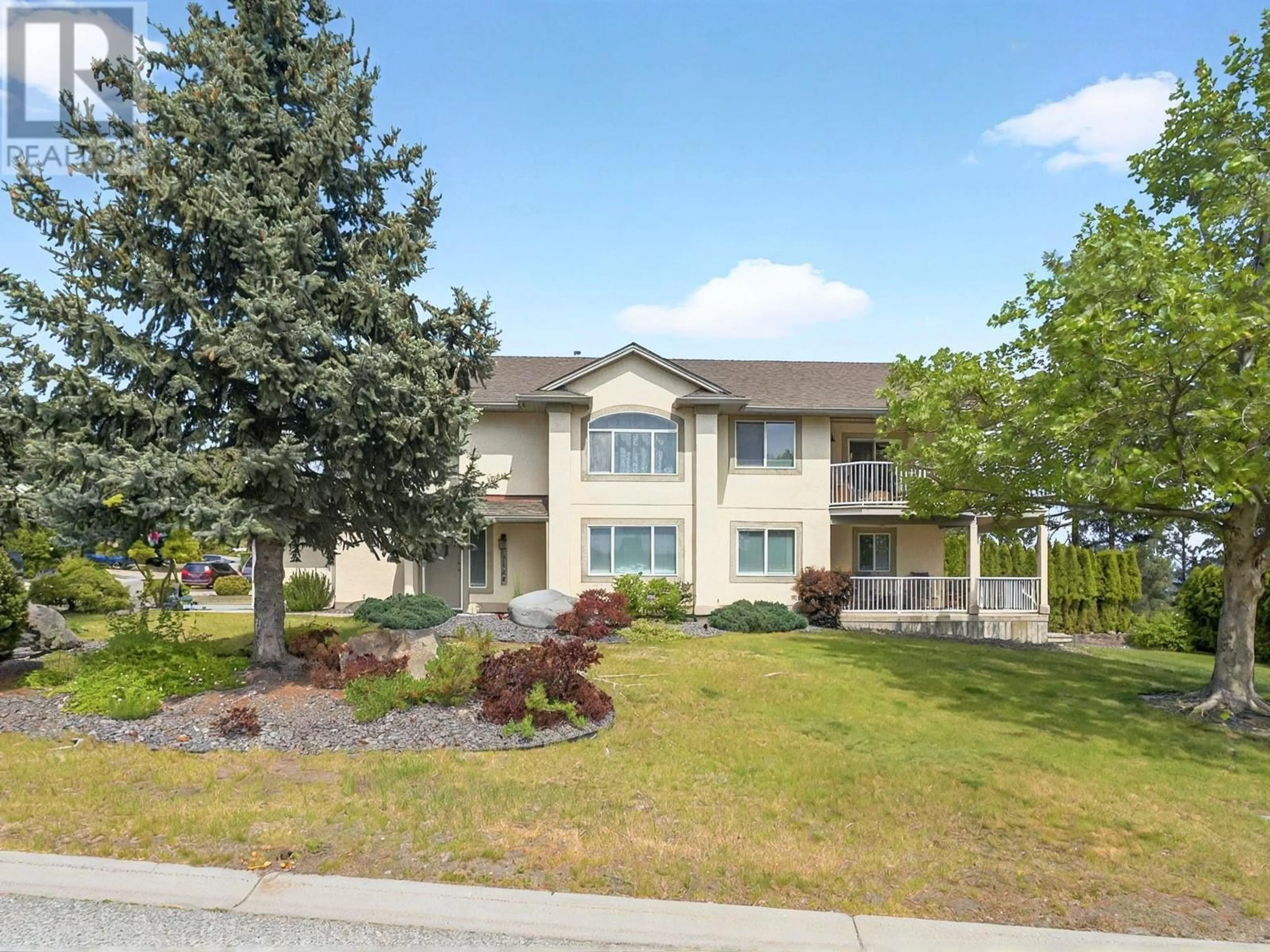 Home with vinyl exterior material, street for 1150 SUNVIEW PLACE, West Kelowna British Columbia V1Z3R1