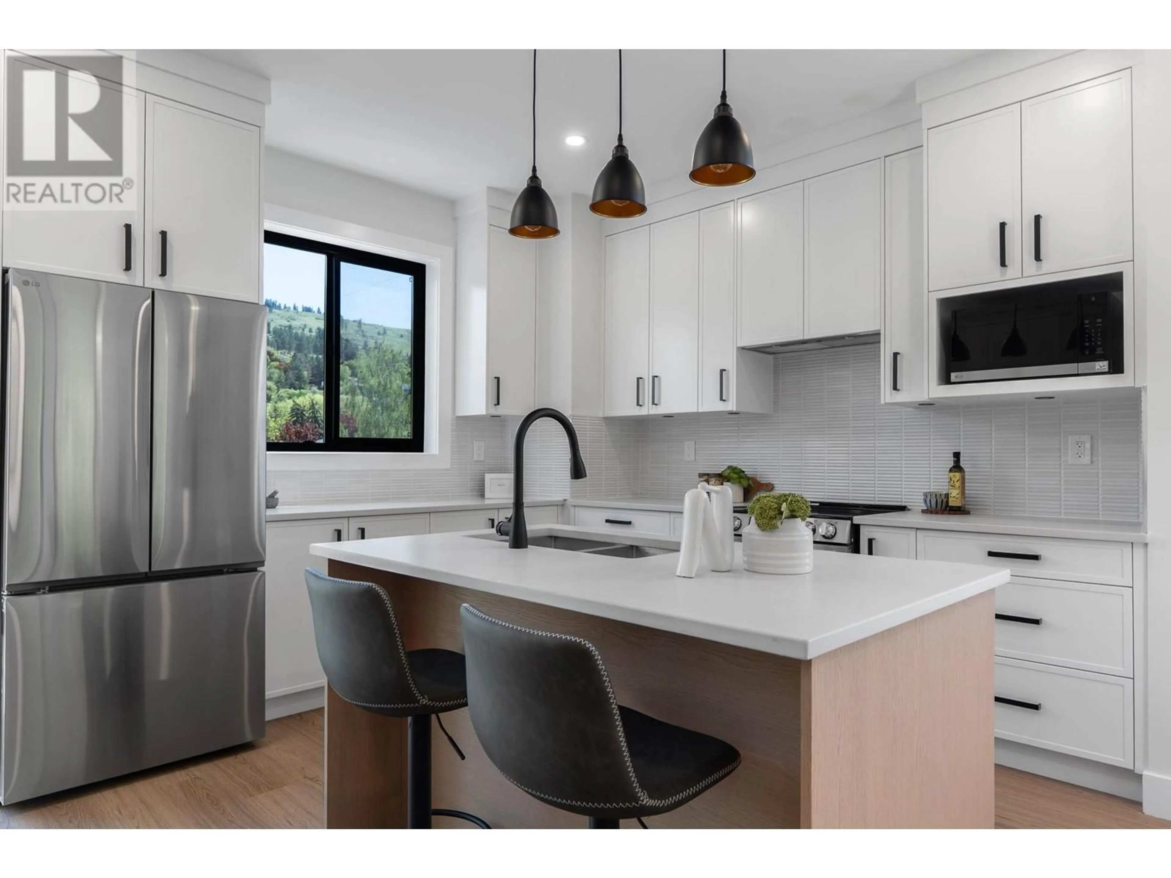 Contemporary kitchen, ceramic/tile floor for 3 - 3590 REDECOPP ROAD, Lake Country British Columbia V4V1X5