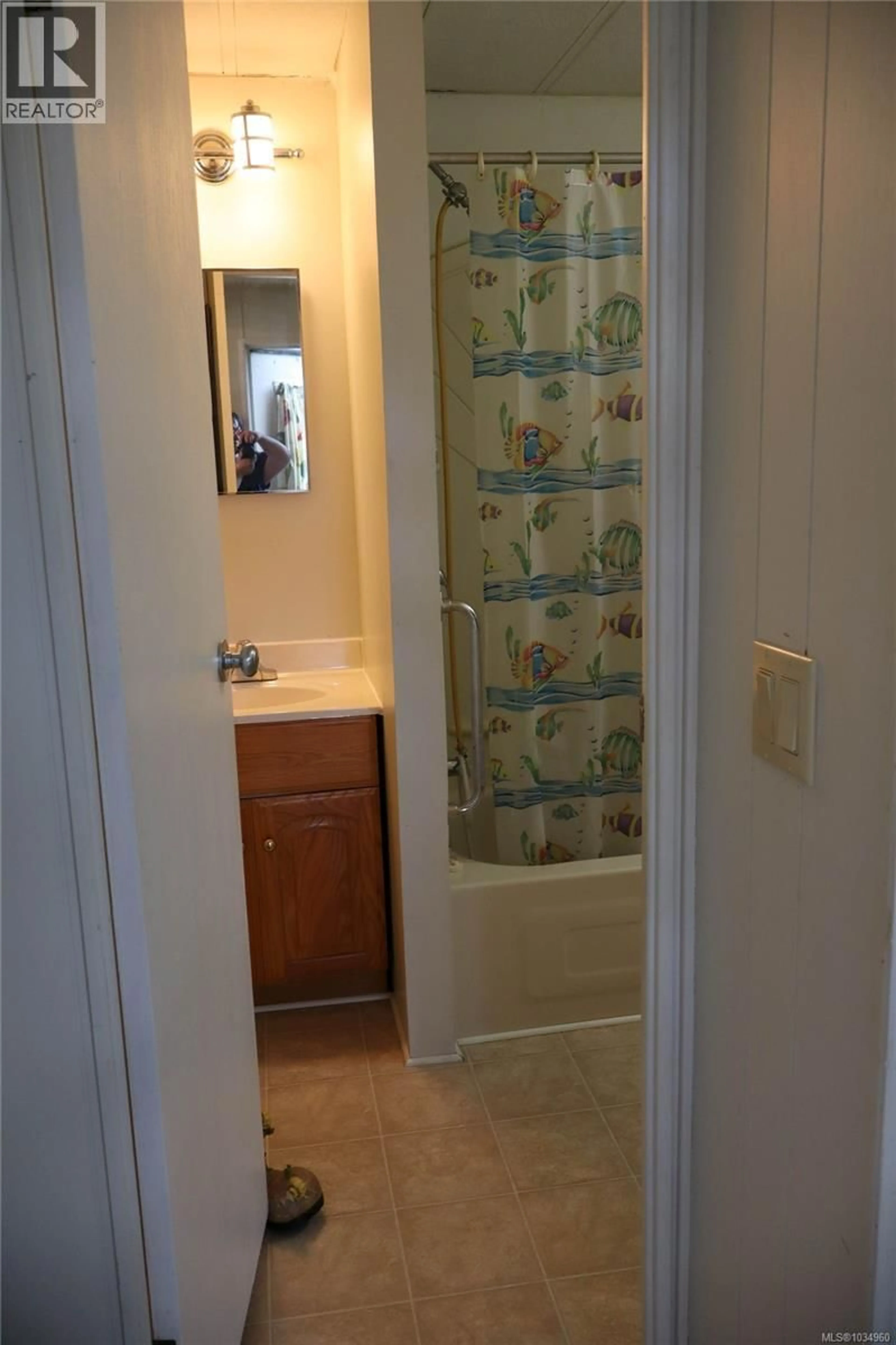 Standard bathroom, ceramic/tile floor for 73 - 7281 KLAKISH PLACE, Port Hardy British Columbia V0N2P0