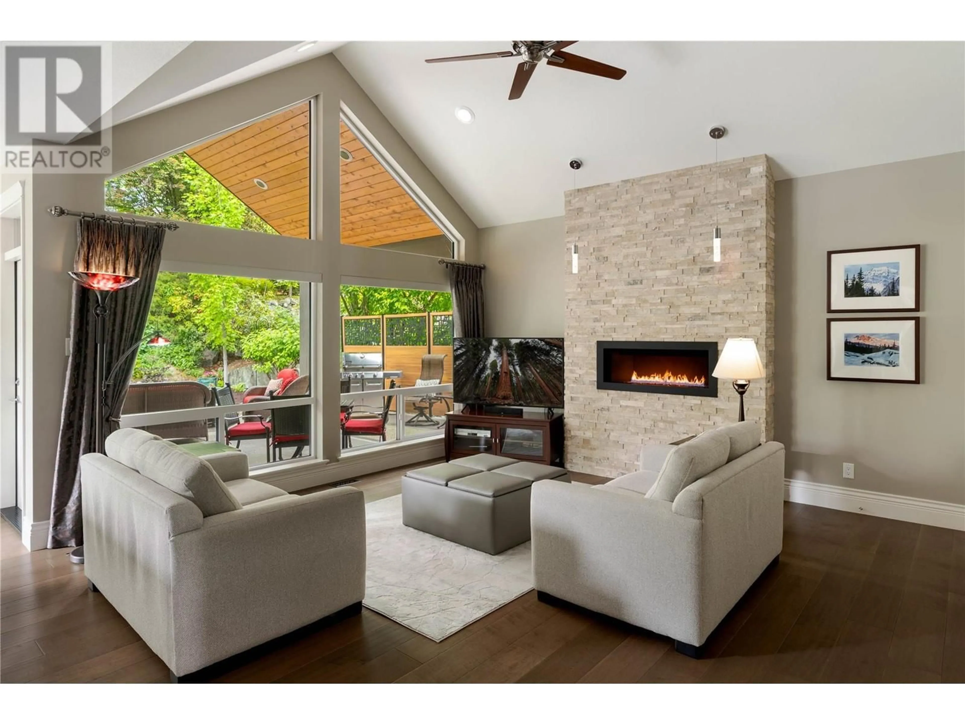 Living room with furniture, unknown for 3994 GALLAGHERS CIRCLE, Kelowna British Columbia V1W3Z9
