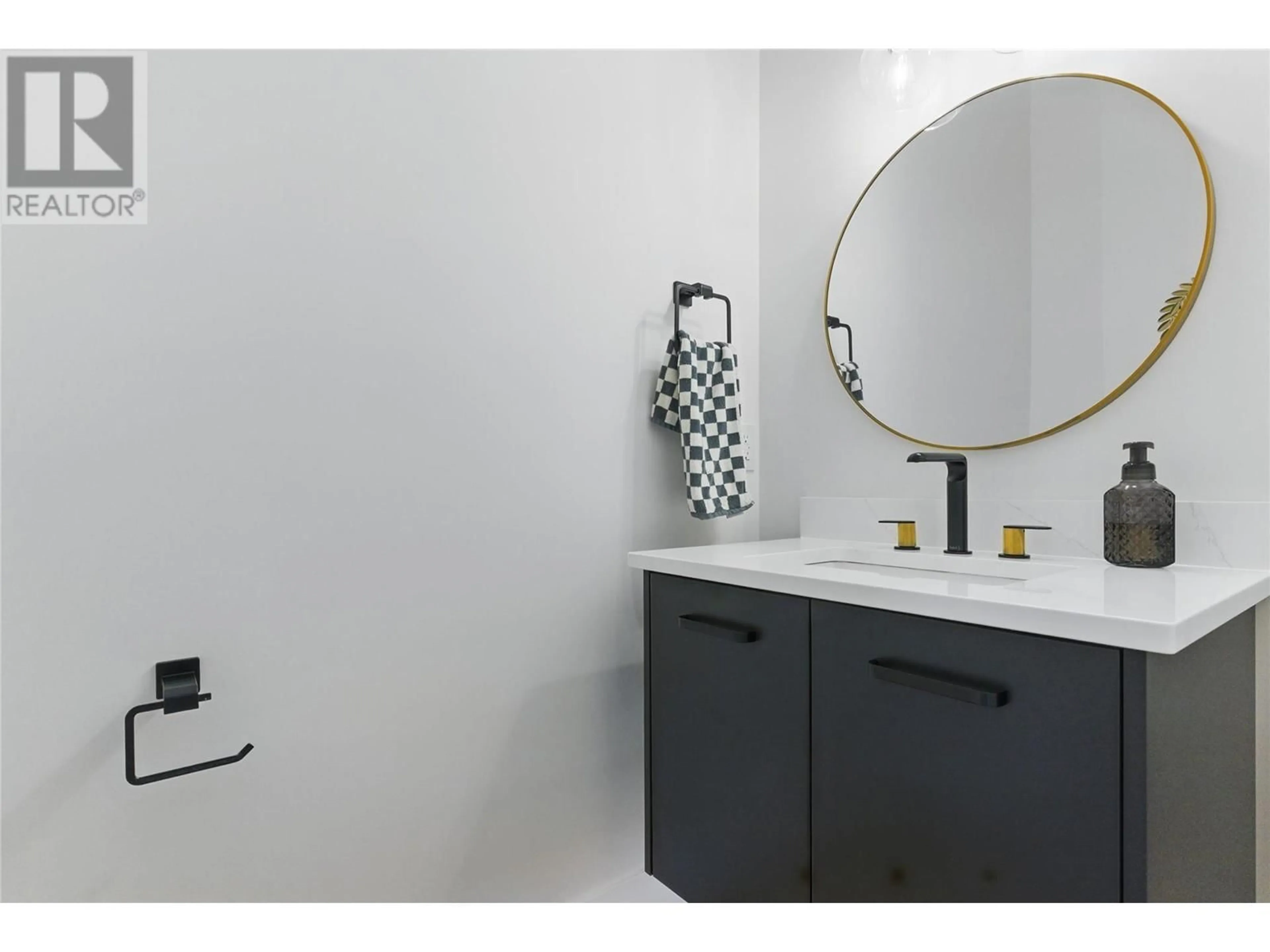 Unknown for 2744 BEACHMOUNT CRESCENT, Kamloops British Columbia V2B0E6