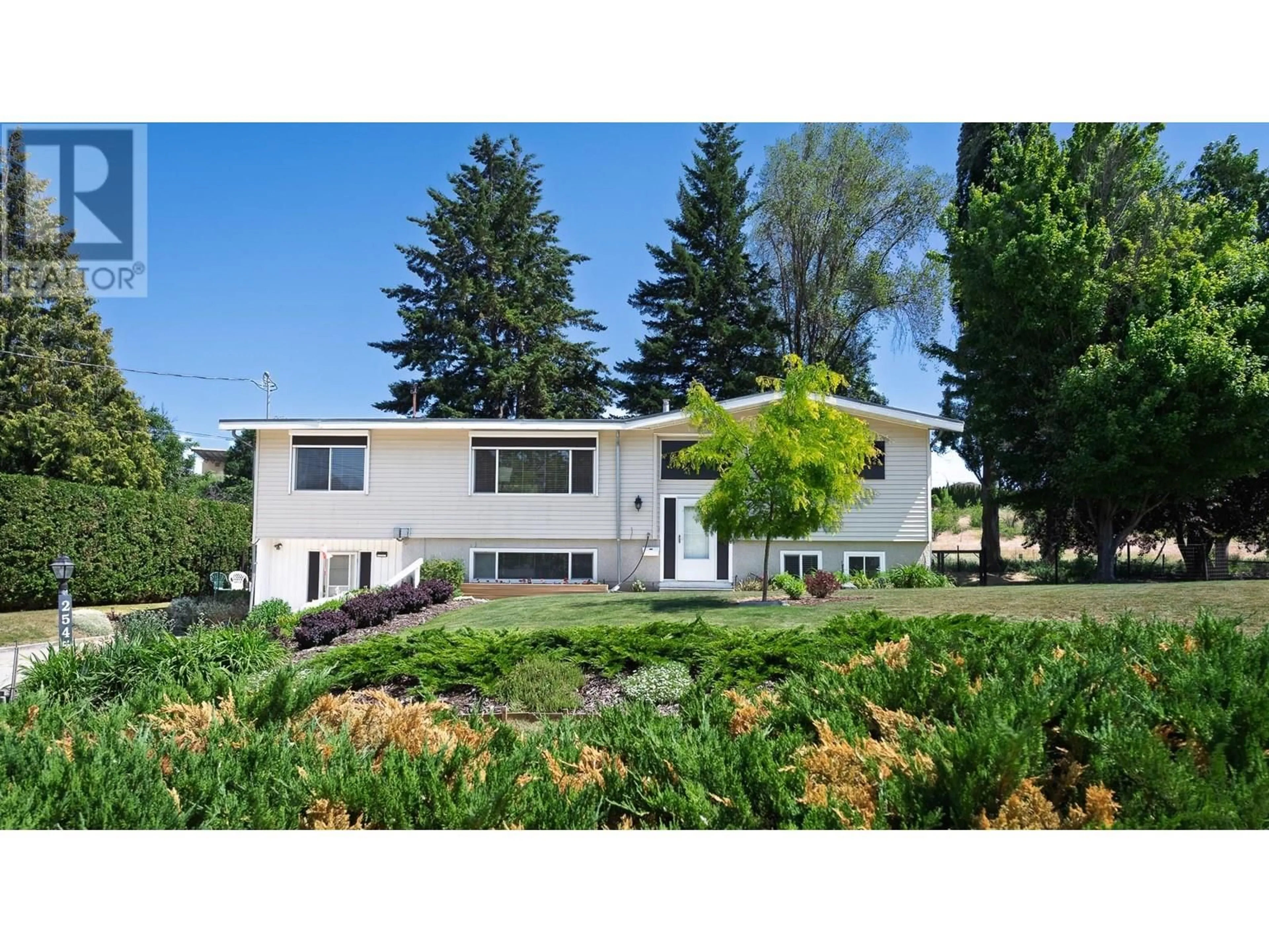 Home with vinyl exterior material, street for 2545 COLLEEN ROAD, West Kelowna British Columbia V1Z2K6