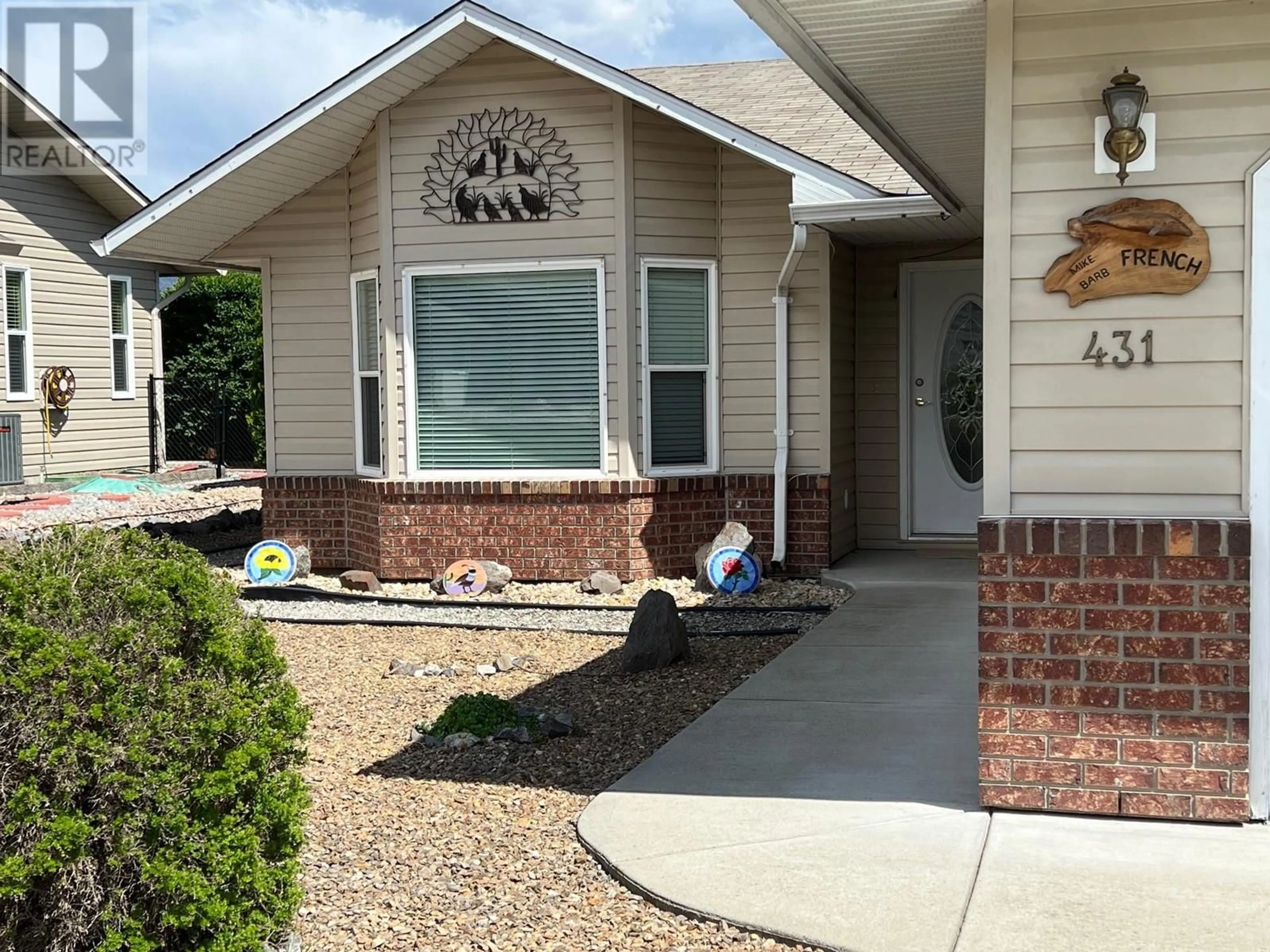 Home with vinyl exterior material, street for 431 4 STREET, Vernon British Columbia V1H1Z1