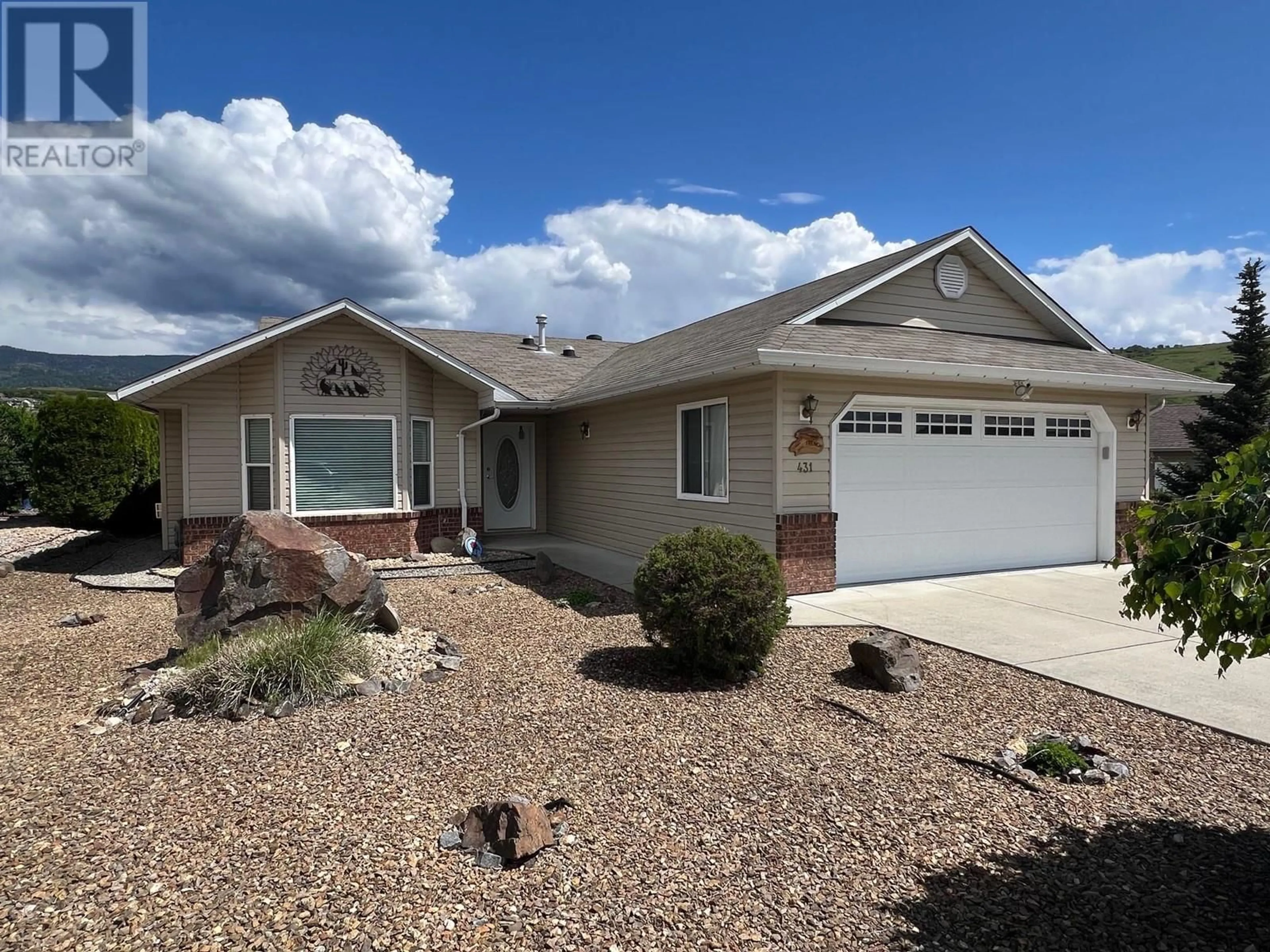 Home with vinyl exterior material, street for 431 4 STREET, Vernon British Columbia V1H1Z1