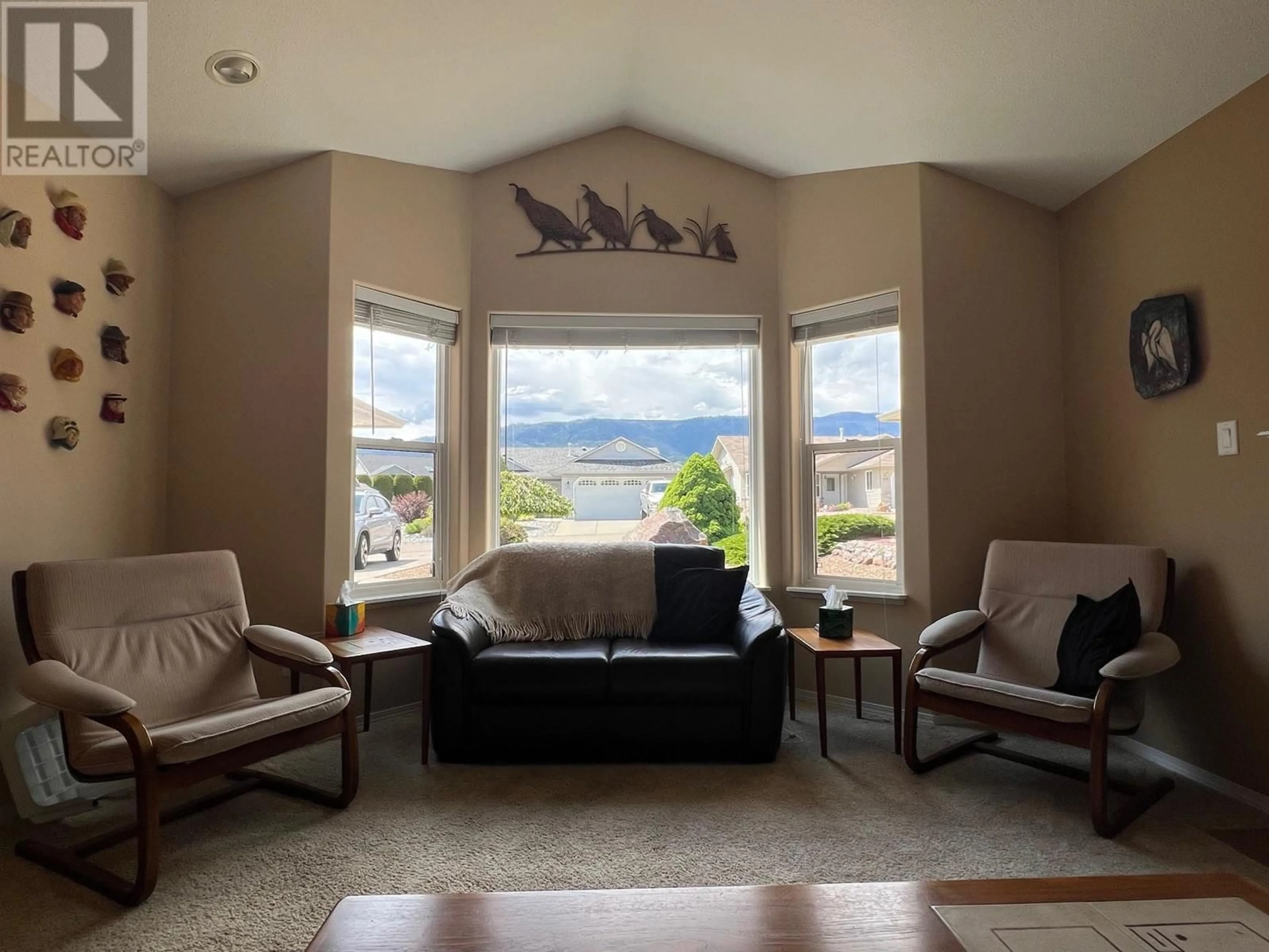 Living room with furniture, unknown for 431 4 STREET, Vernon British Columbia V1H1Z1