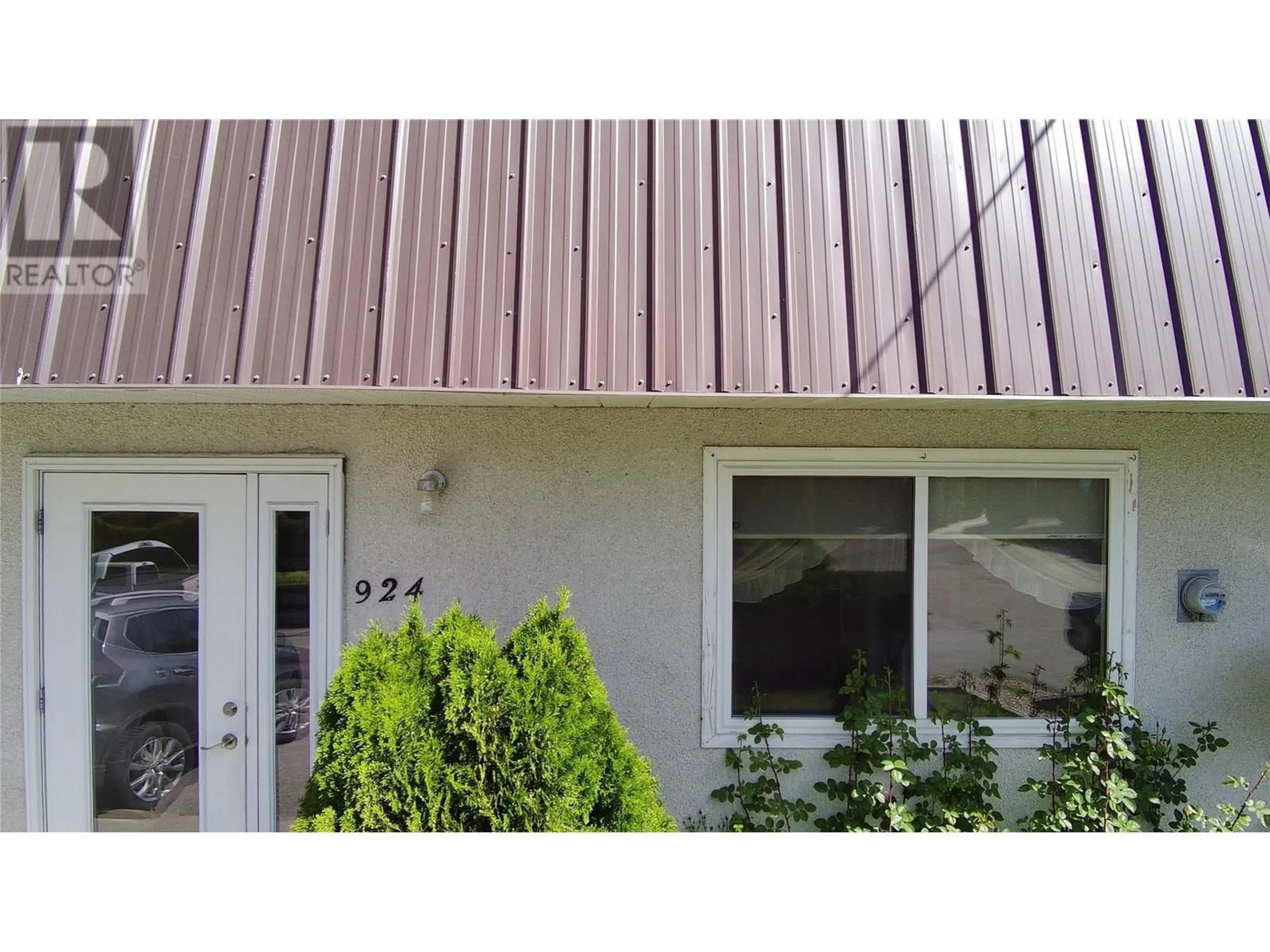 Home with vinyl exterior material, building for 924 DOGWOOD STREET HEIGHTS, Creston British Columbia V0B1G3