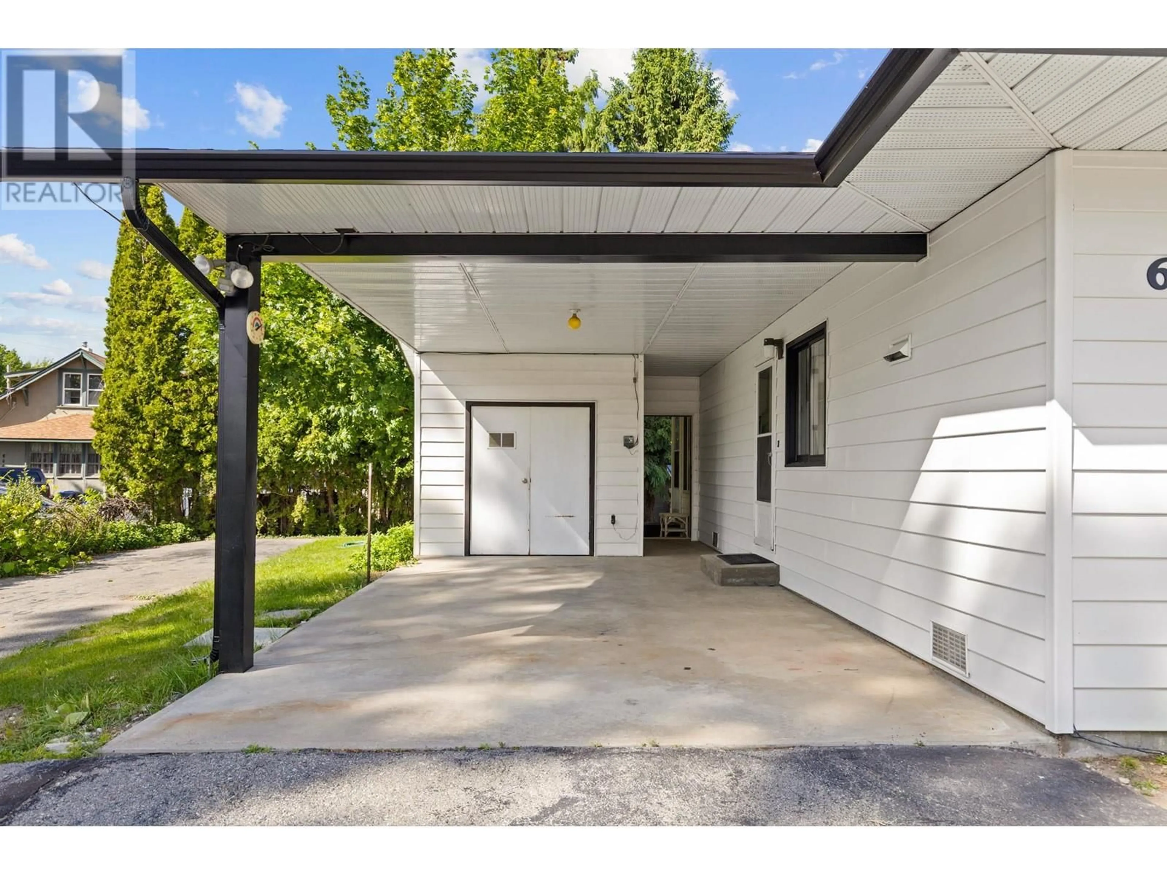 Unknown for 684 MERLOT AVENUE, Oliver British Columbia V0H1T4