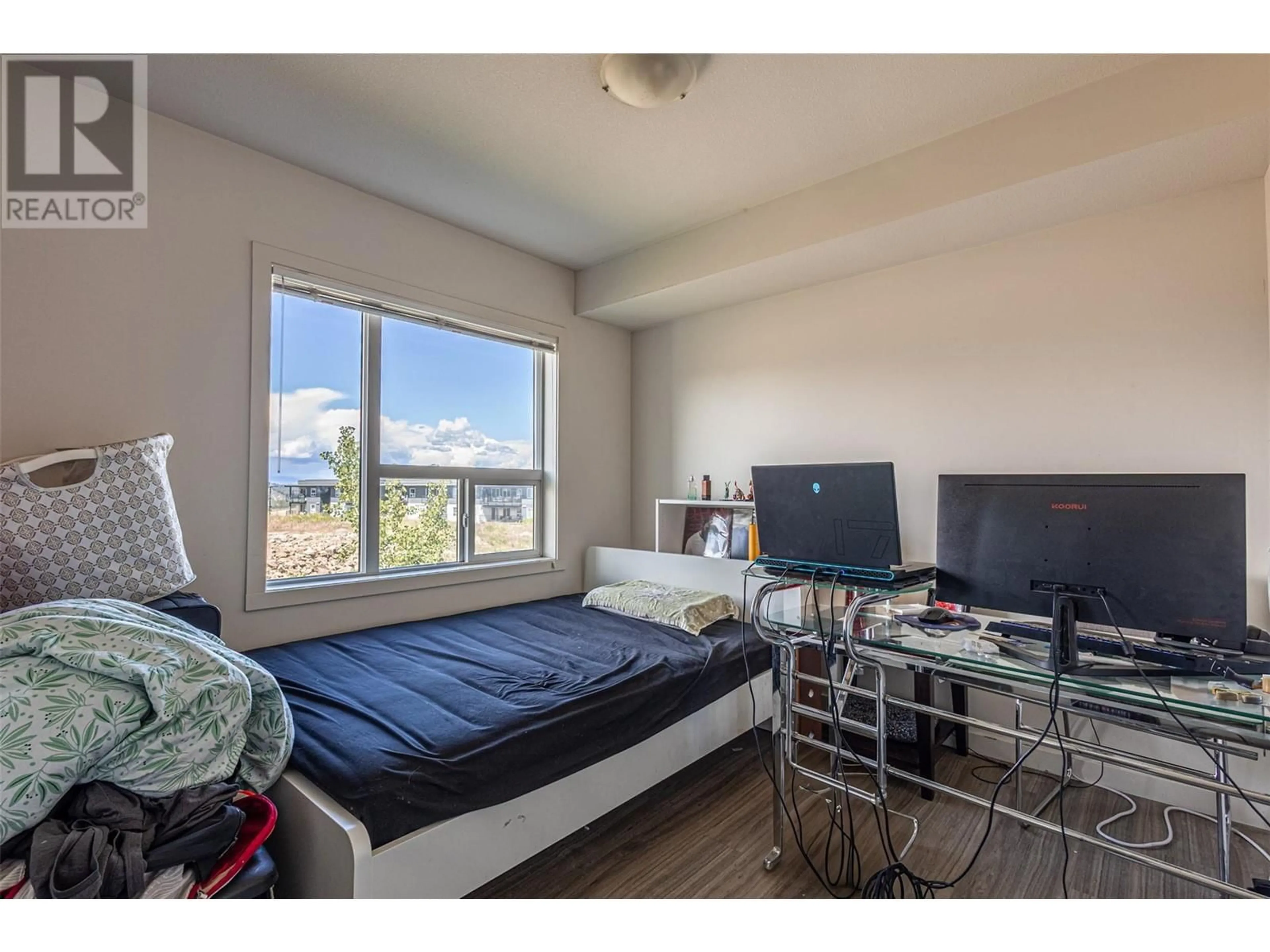 A pic of a room for 207 - 775 ACADEMY WAY, Kelowna British Columbia V7V0A5