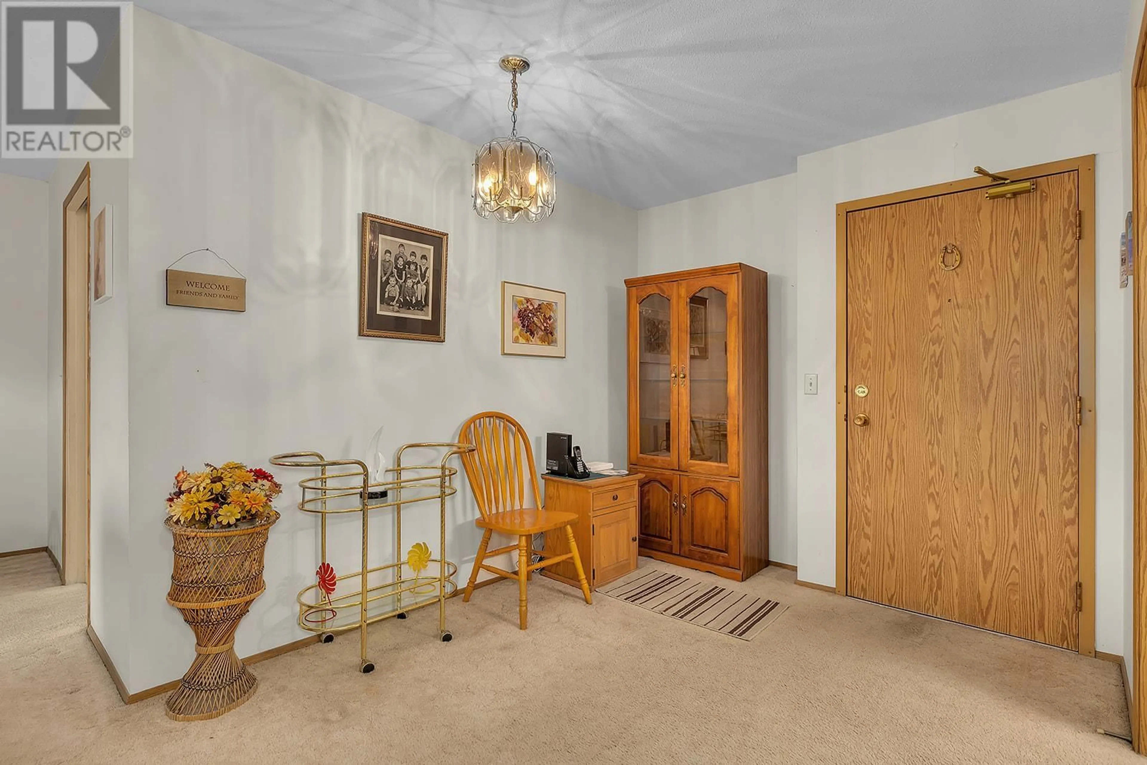 Unknown for 208 - 3160 DE MONTREUIL COURT, Kelowna British Columbia V1W3W3
