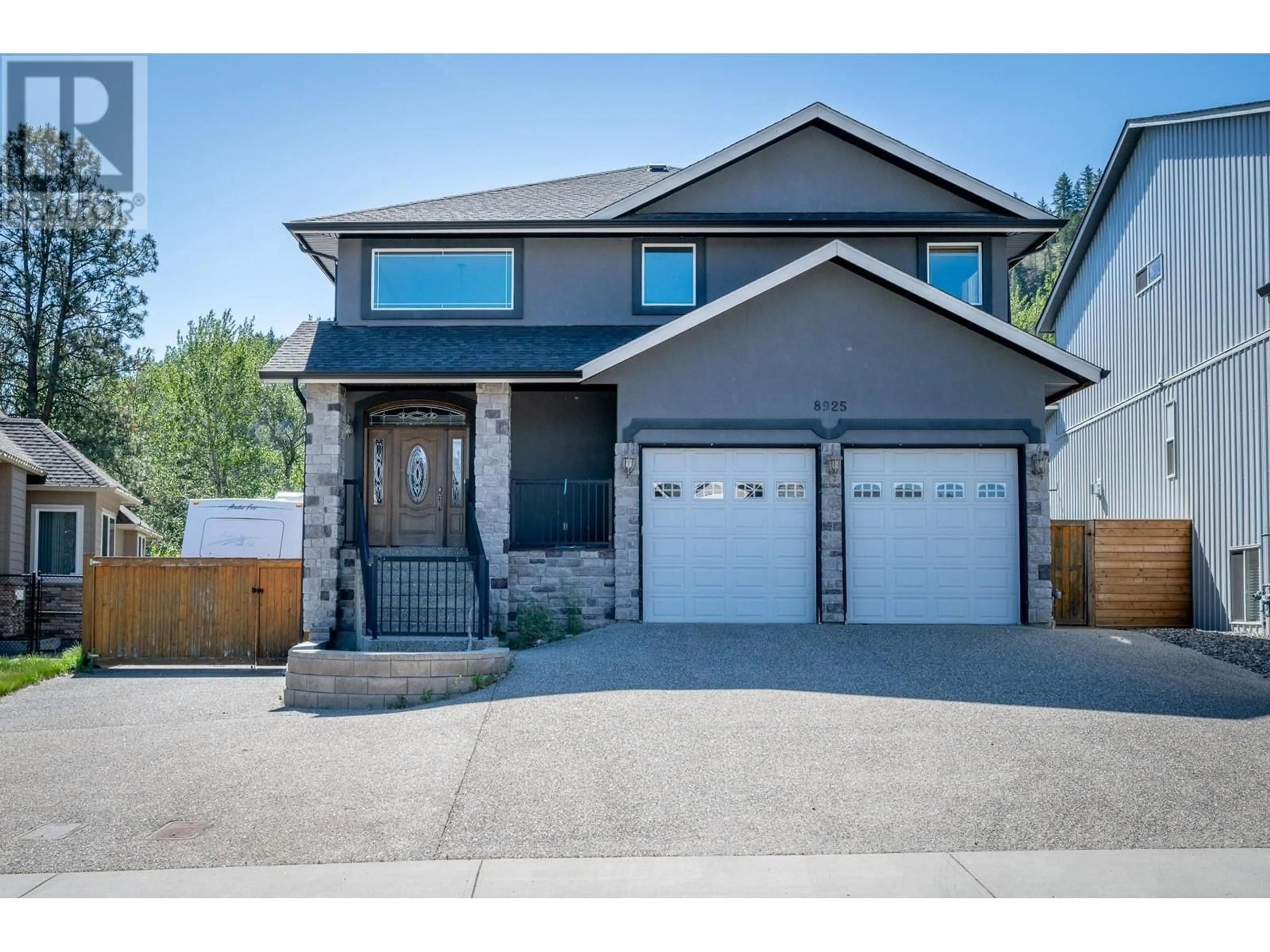 Home with vinyl exterior material, street for 8925 GRIZZLY CRESCENT, Kamloops British Columbia V2C6T9