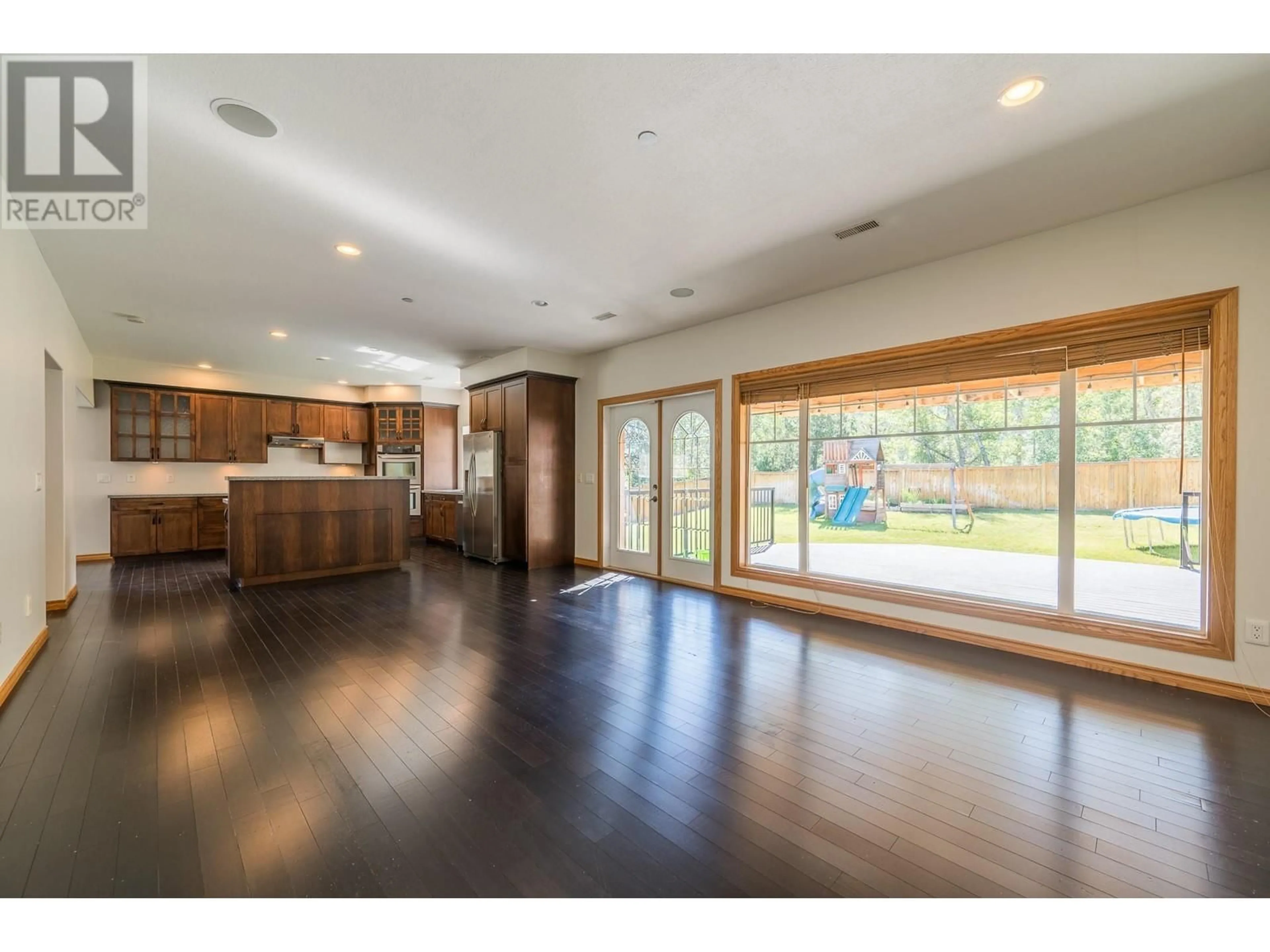 Indoor foyer for 8925 GRIZZLY CRESCENT, Kamloops British Columbia V2C6T9