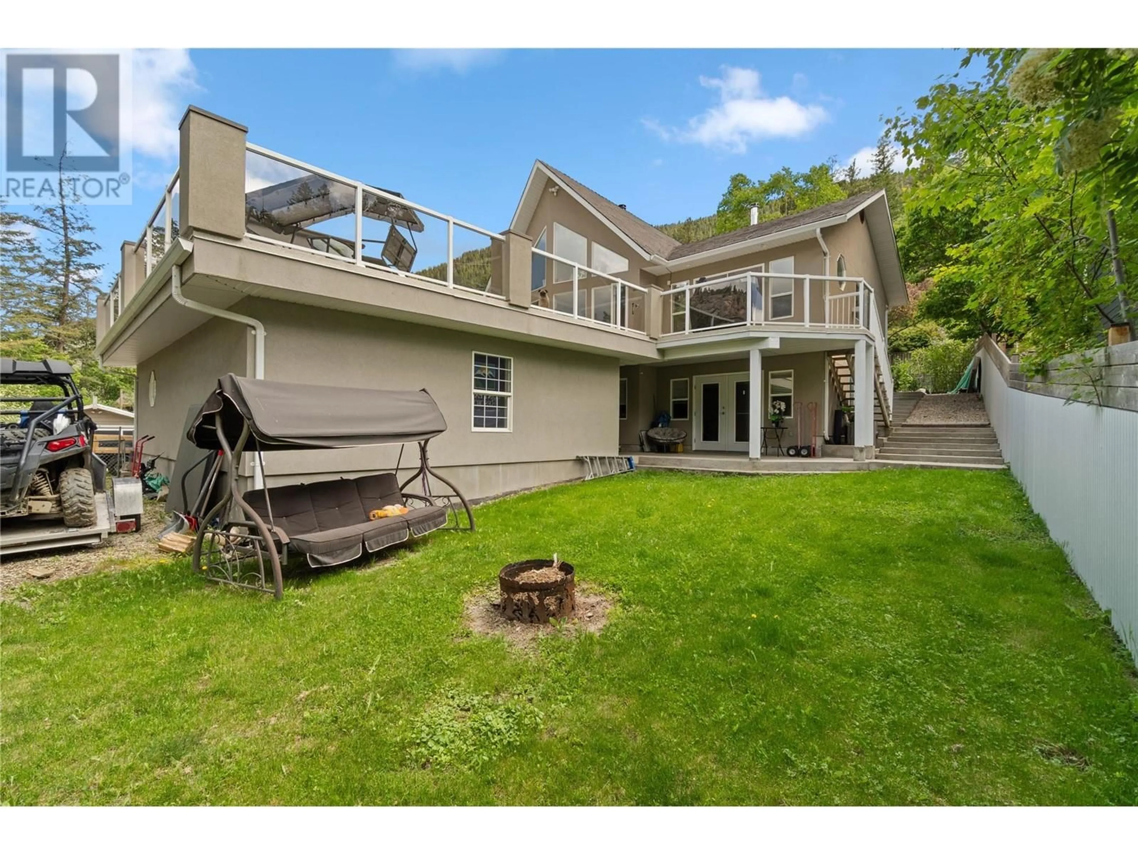 A pic from outside/outdoor area/front of a property/back of a property/a pic from drone, water/lake/river/ocean view for 2245 PAUL LAKE ROAD, Kamloops British Columbia v2h1n9