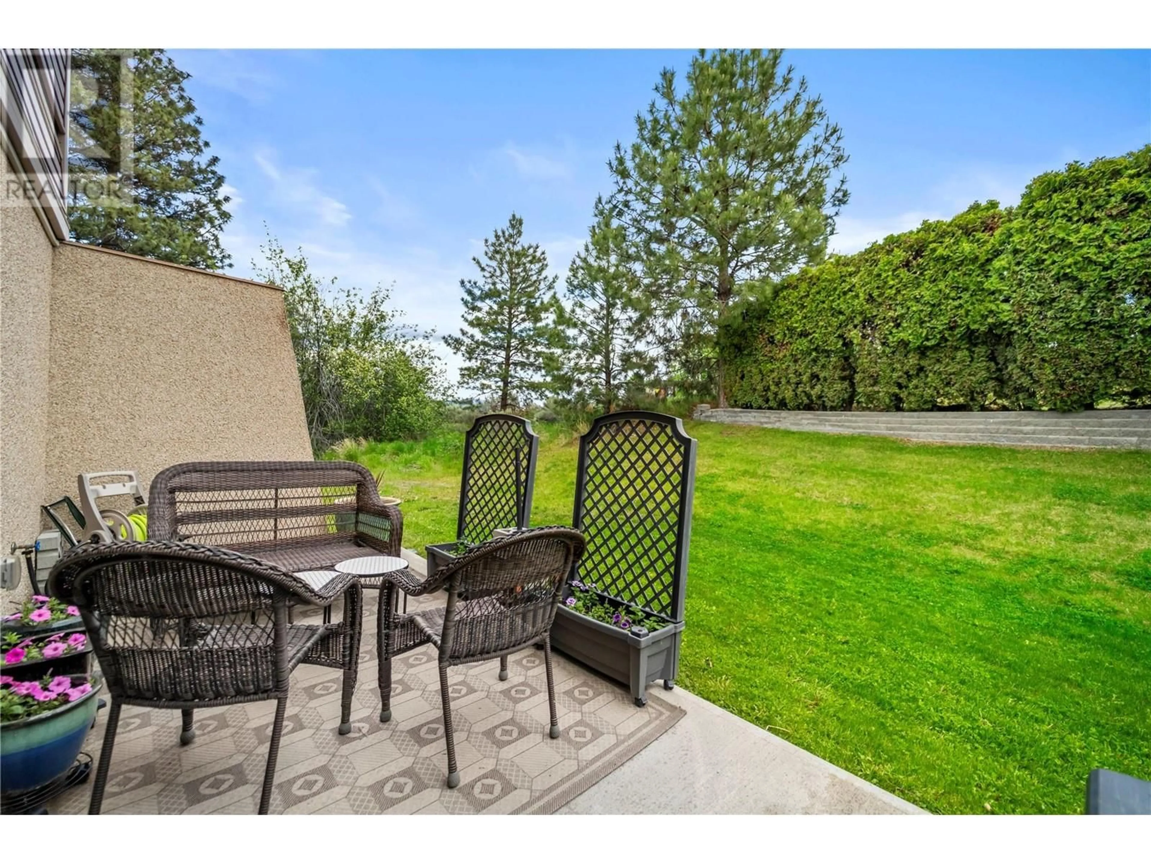 Patio, water/lake/river/ocean view for 18 - 1555 SUMMIT DRIVE, Kamloops British Columbia V2E1E9