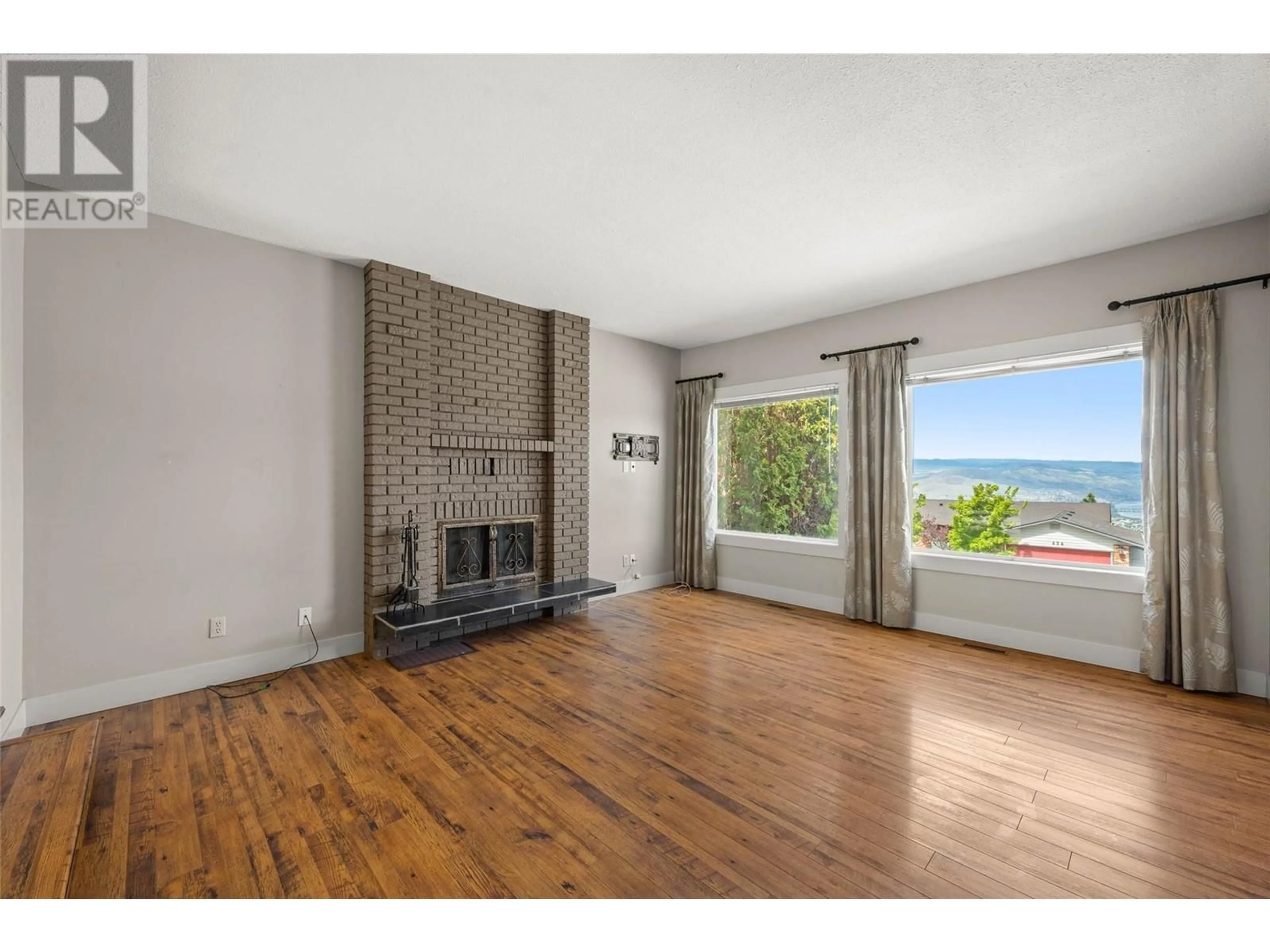 A pic of a room for 429 GLENEAGLES DRIVE, Kamloops British Columbia V2E1Y4