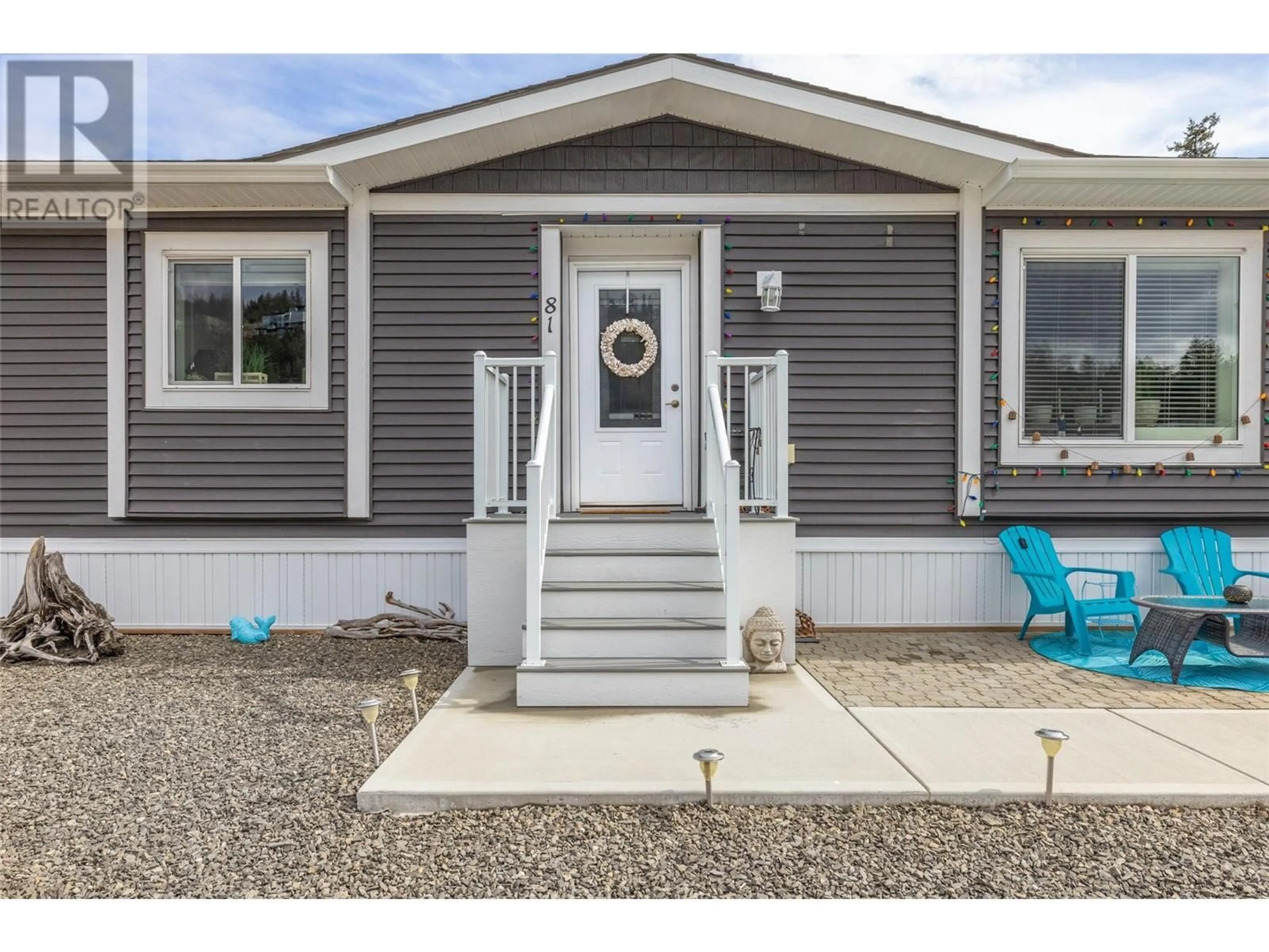 Home with vinyl exterior material, street for 81 - 1835 NANCEE WAY COURT, Kelowna British Columbia V1Z4C1