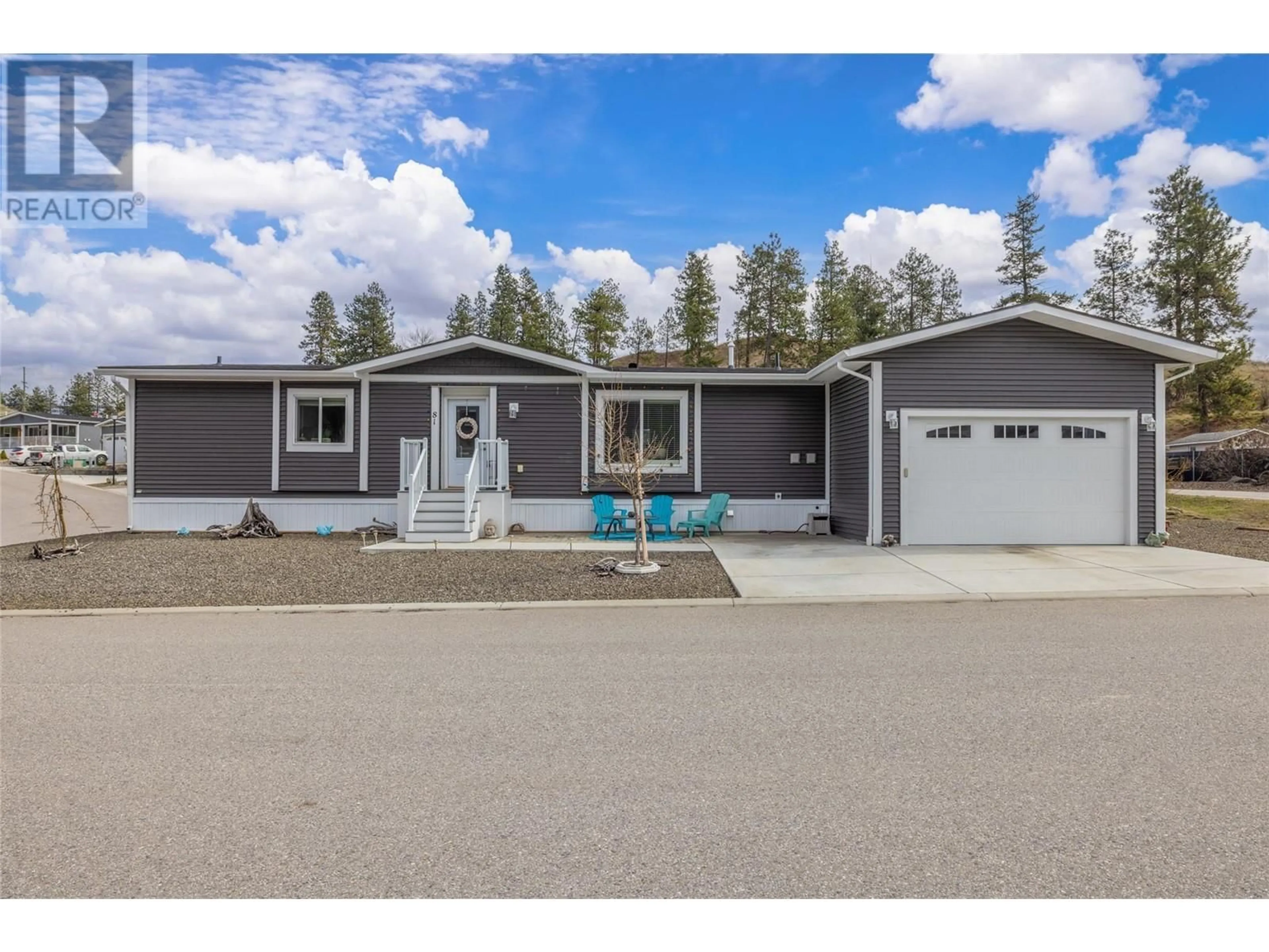 Home with vinyl exterior material, street for 81 - 1835 NANCEE WAY COURT, Kelowna British Columbia V1Z4C1