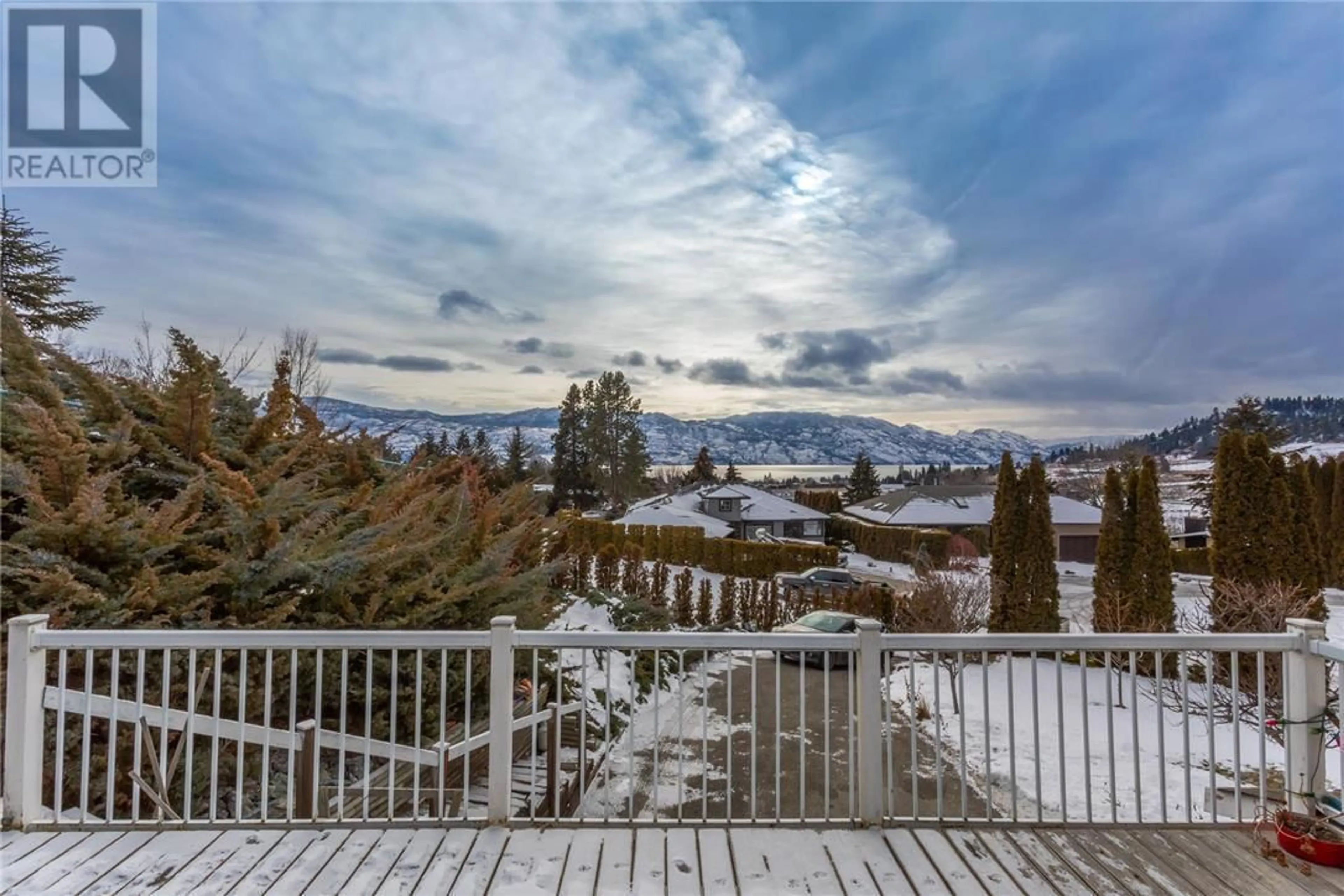 Patio, mountain view for 886 STEVENSON ROAD, West Kelowna British Columbia V1Z1N2