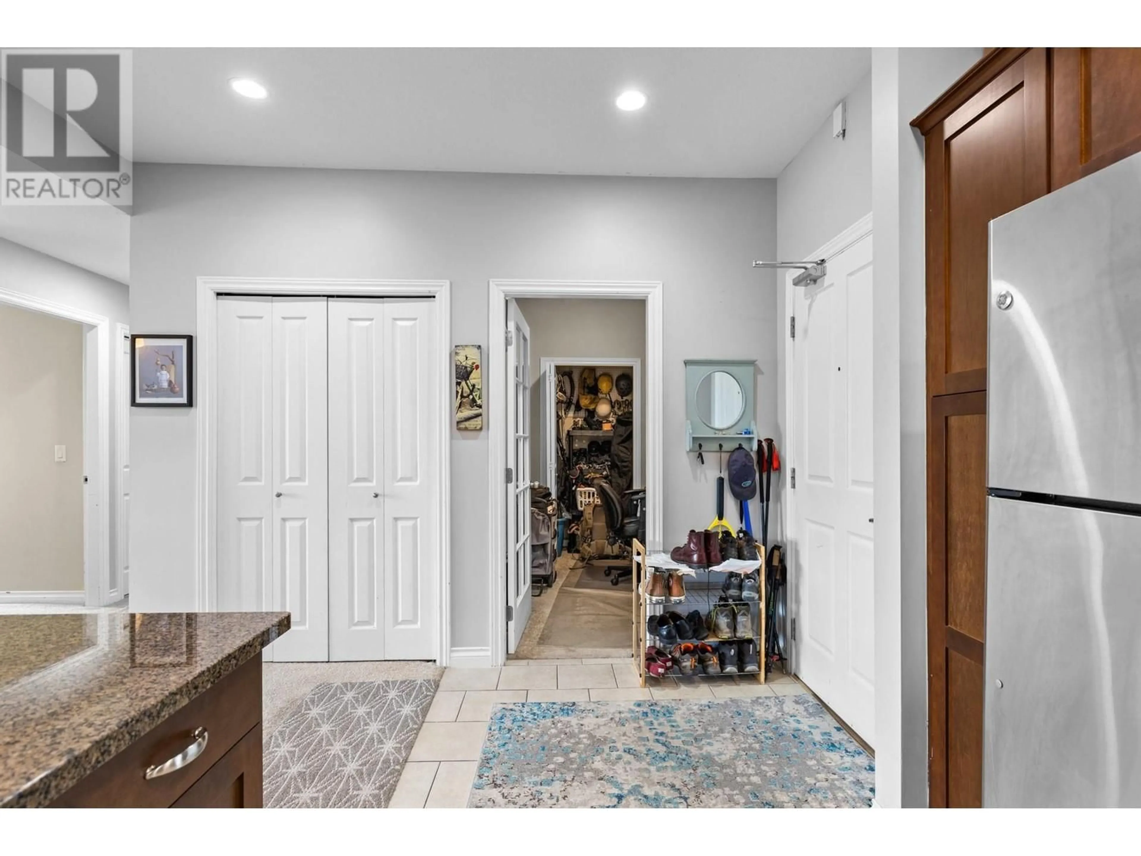 Indoor entryway for 4306 - 3842 OLD OKANAGAN HIGHWAY, West Kelowna British Columbia V4T3G7