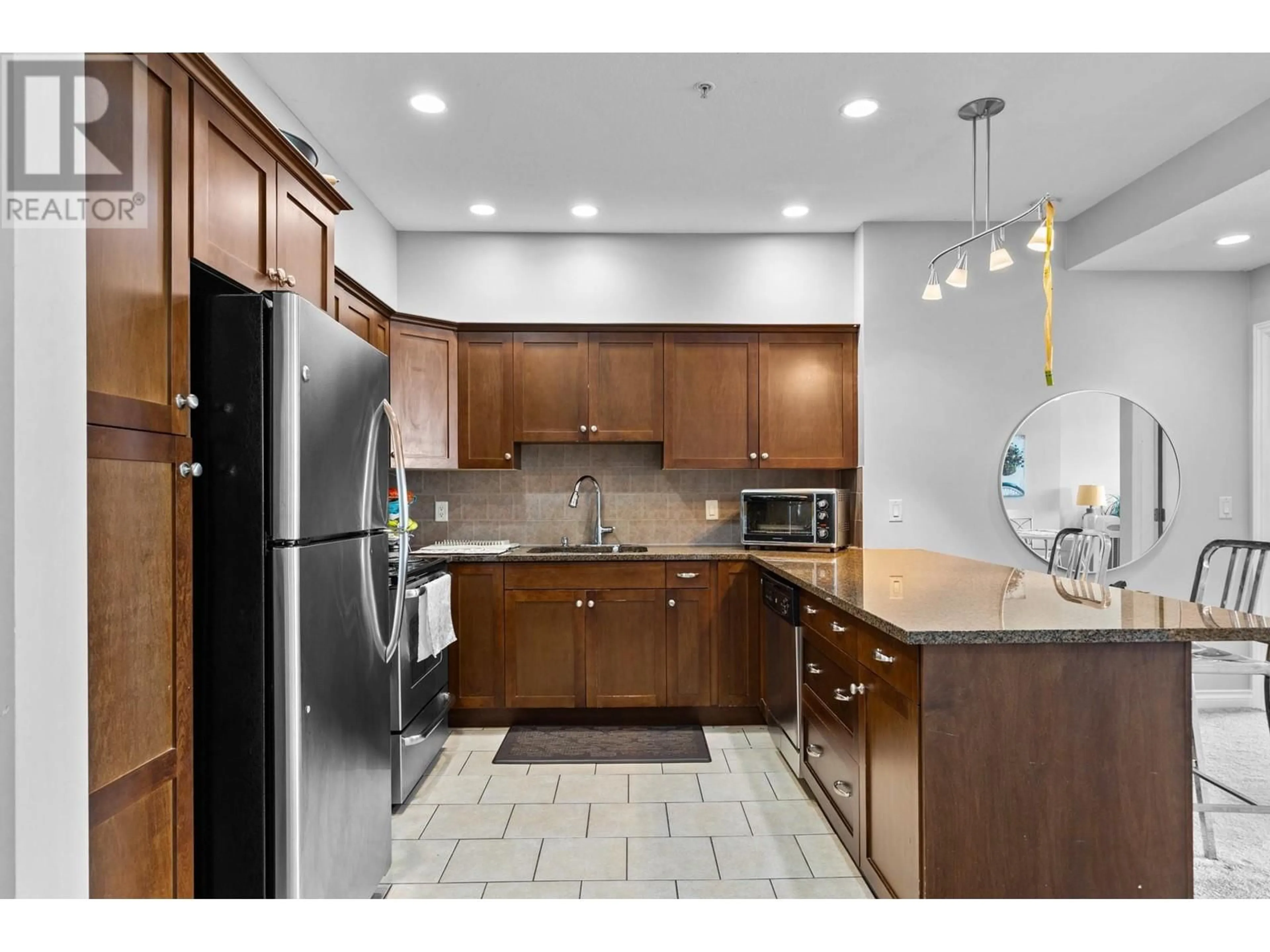 Standard kitchen, ceramic/tile floor for 4306 - 3842 OLD OKANAGAN HIGHWAY, West Kelowna British Columbia V4T3G7