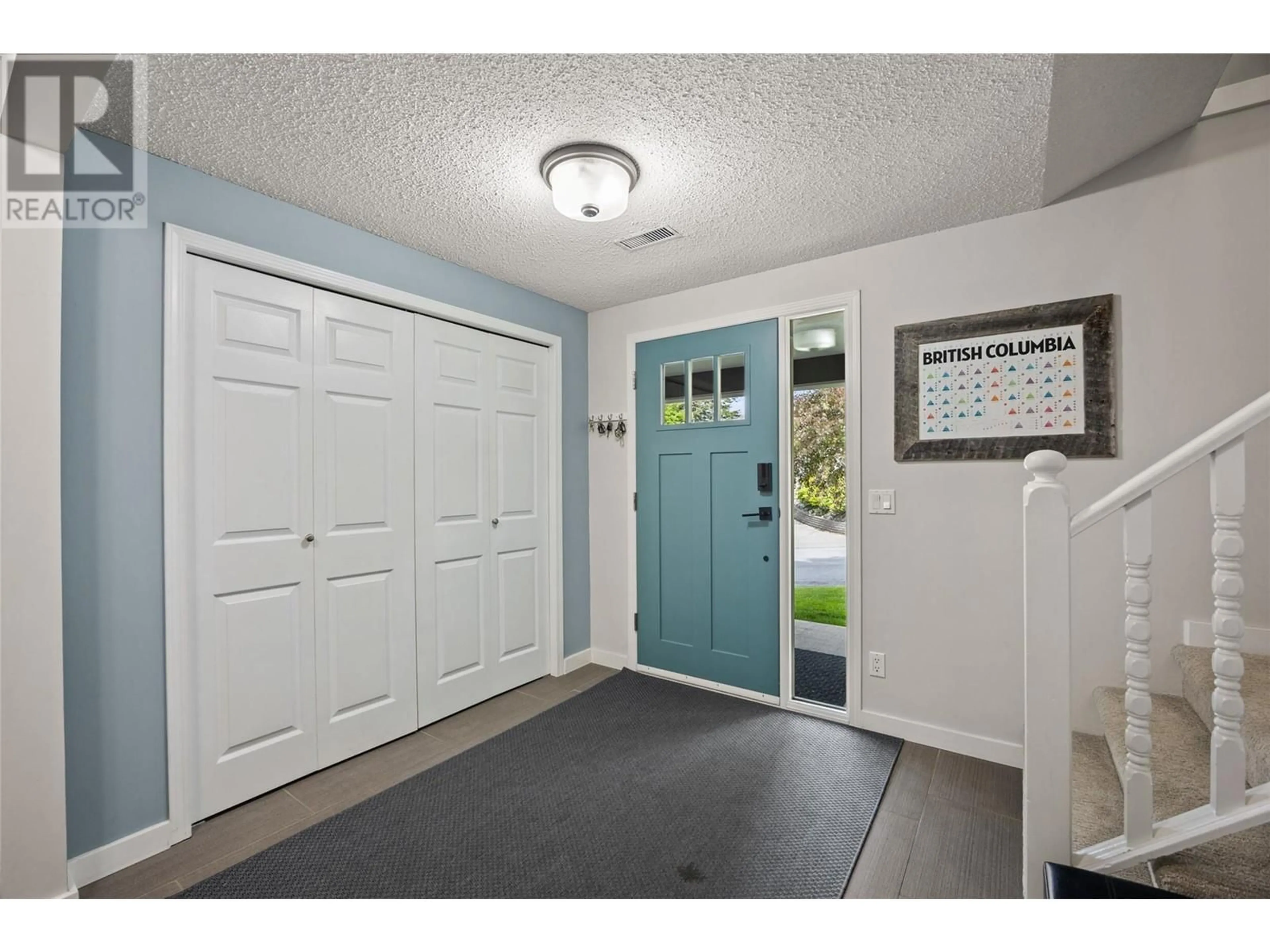 Indoor entryway for 818 HECTOR DRIVE, Kamloops British Columbia V1S1B7