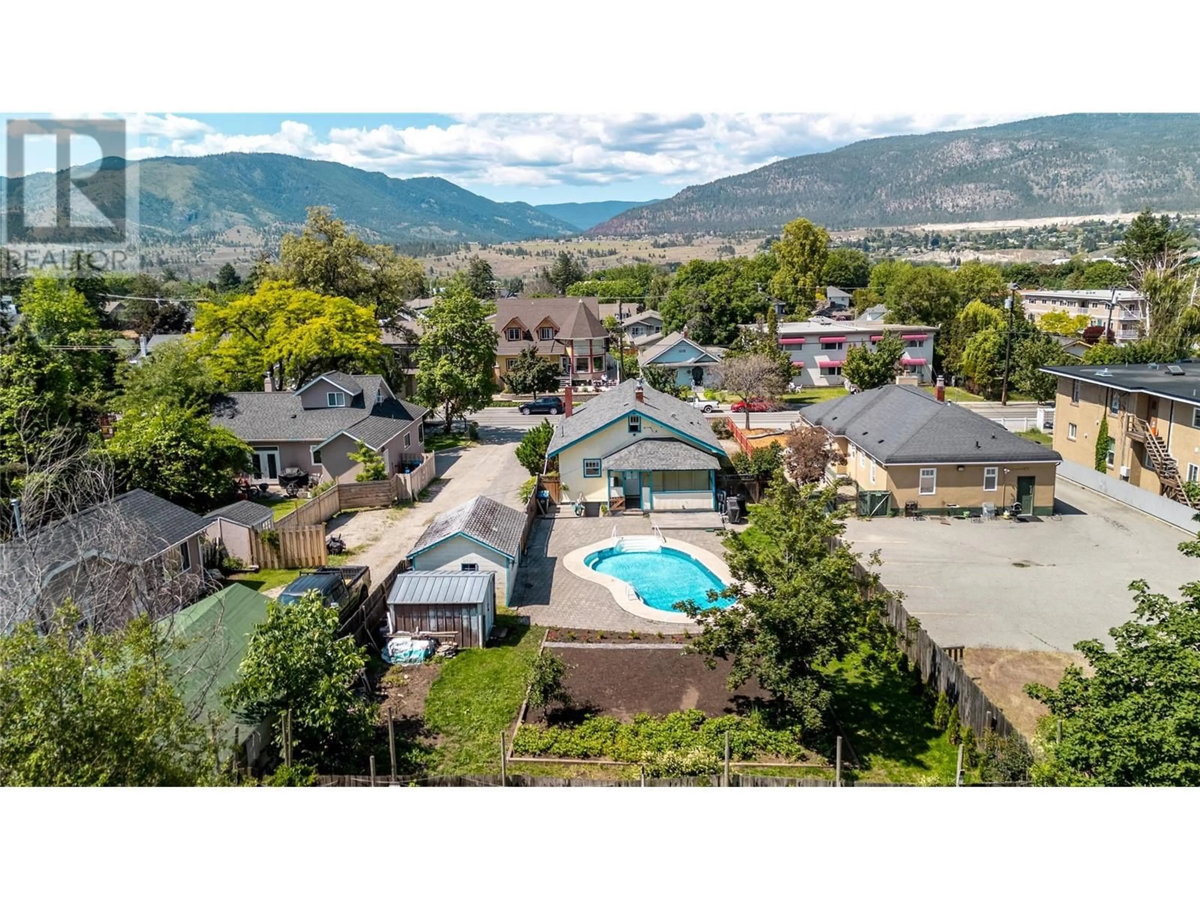 A pic from outside/outdoor area/front of a property/back of a property/a pic from drone, mountain view for 626 WINNIPEG STREET, Penticton British Columbia V2A5M9