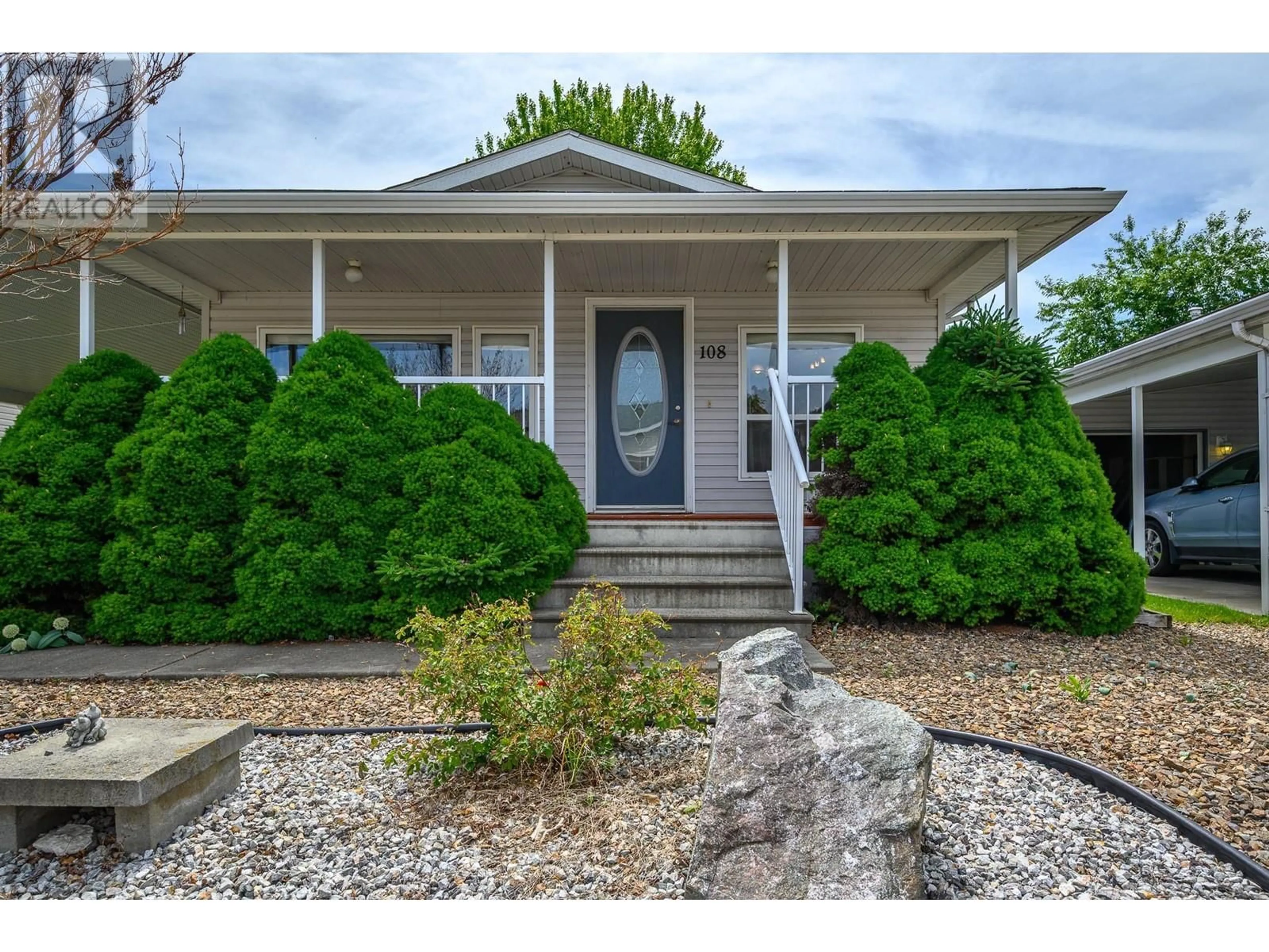 Home with vinyl exterior material, street for 108 - 6688 TRONSON ROAD, Vernon British Columbia V1H1R9
