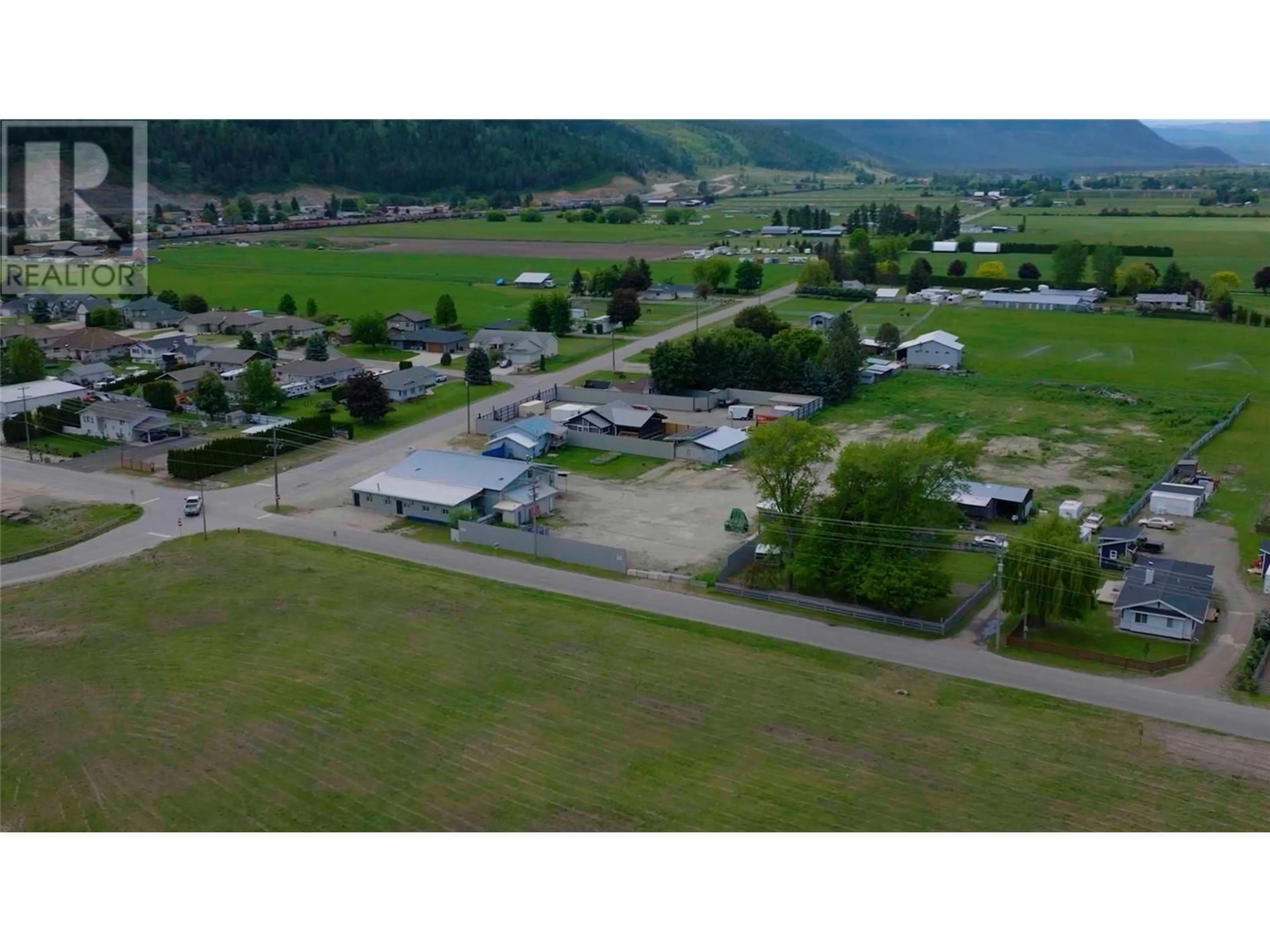 A pic from outside/outdoor area/front of a property/back of a property/a pic from drone, mountain view for 426 AYLMER ROAD, Chase British Columbia V0E1M0