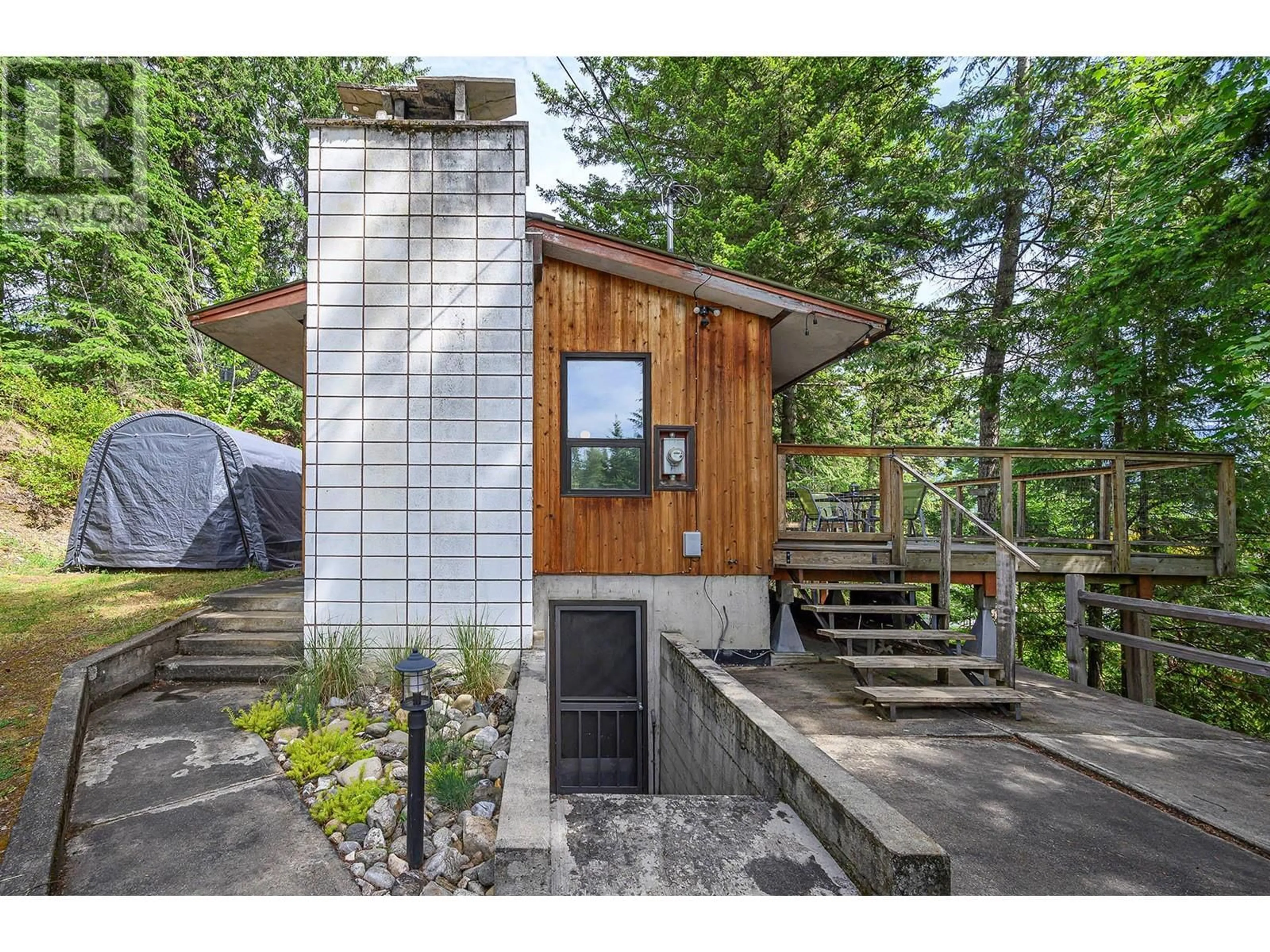 Unknown for 2252 NOAKES ROAD, Magna Bay British Columbia V0E1M7