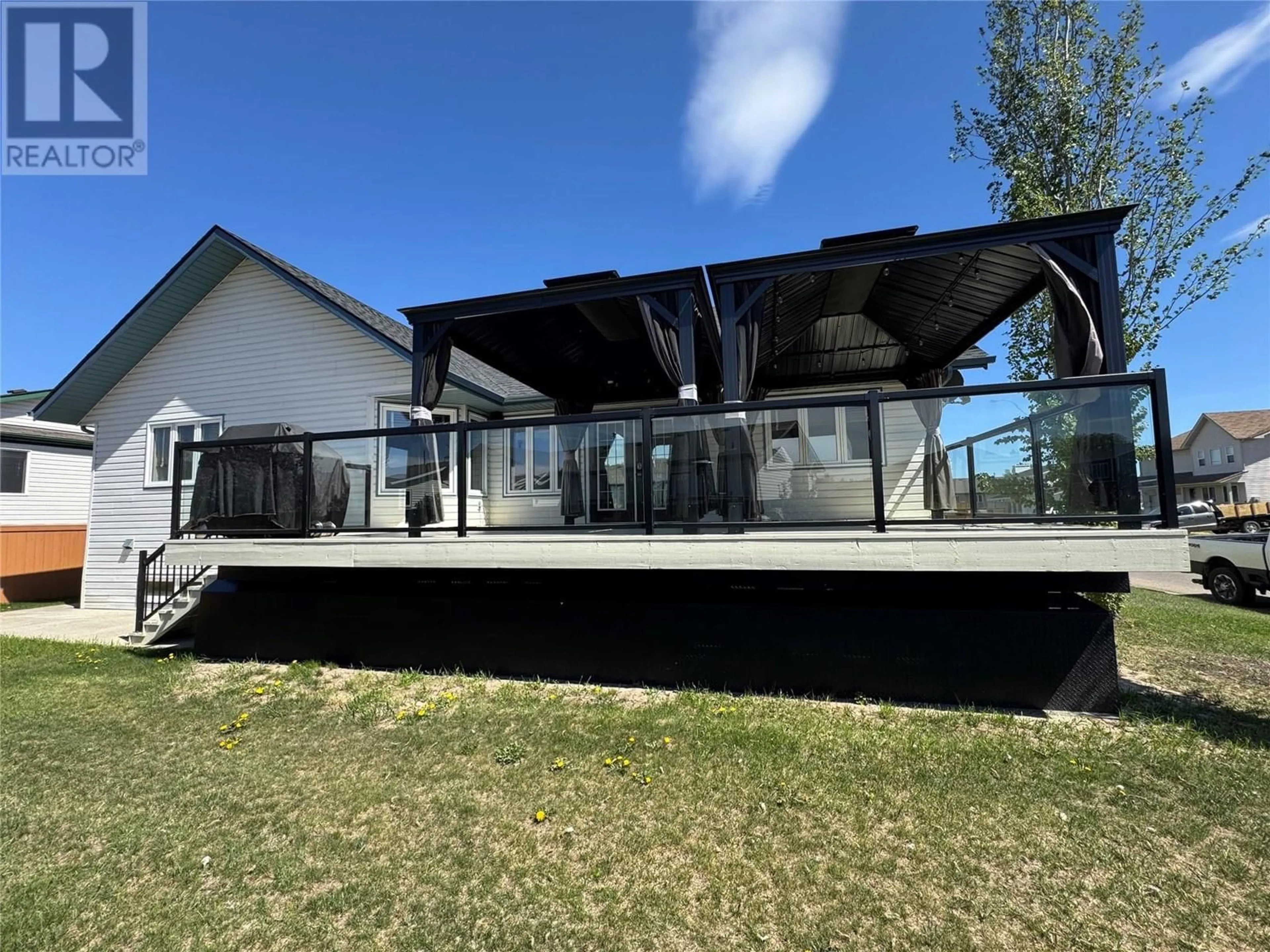 Unknown for 1836 WILLOWBROOK CRESCENT, Dawson Creek British Columbia V1G2P9