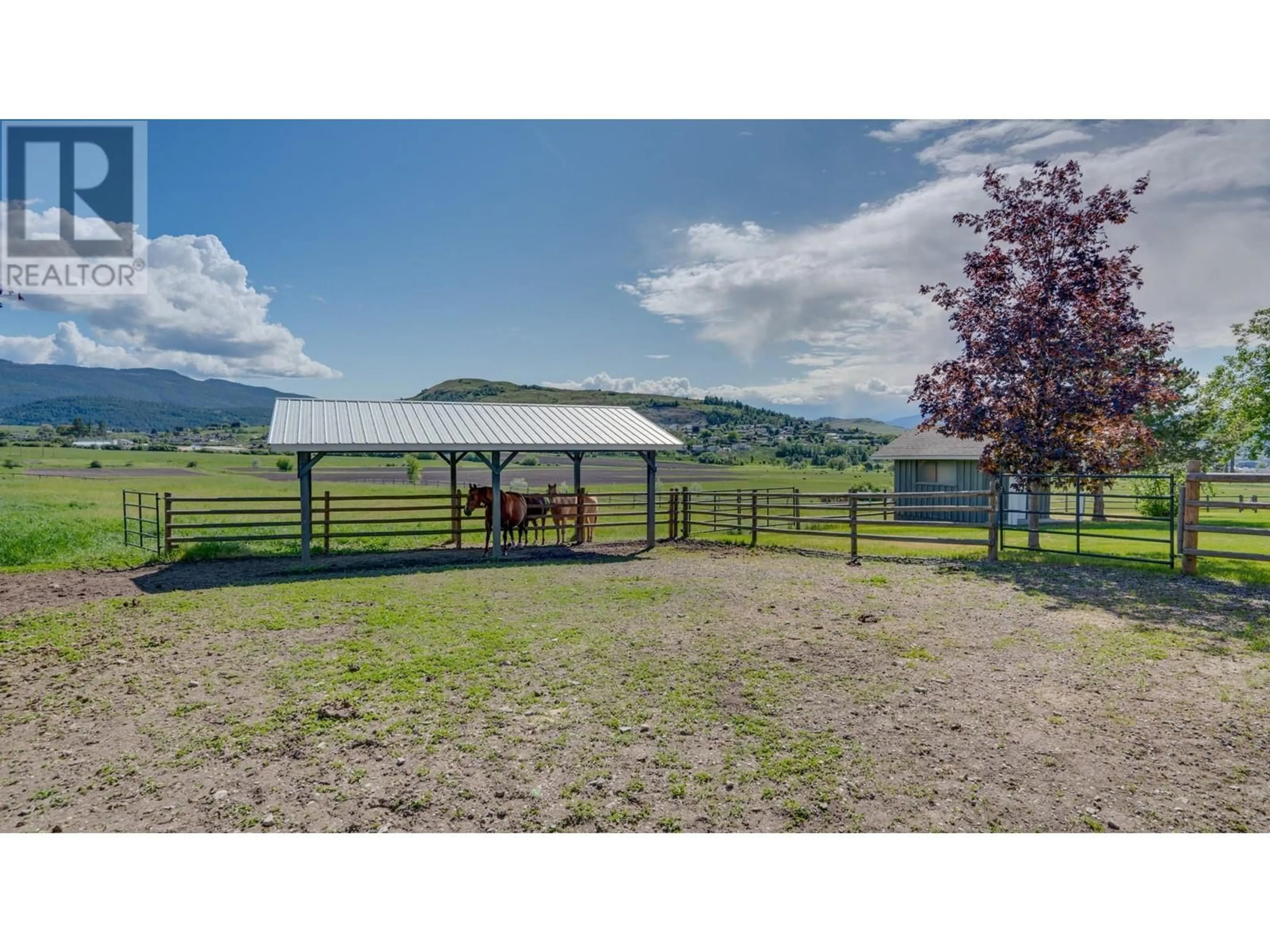 A pic from outside/outdoor area/front of a property/back of a property/a pic from drone, mountain view for 620 MOUNTVIEW ROAD, Vernon British Columbia V1B3A7