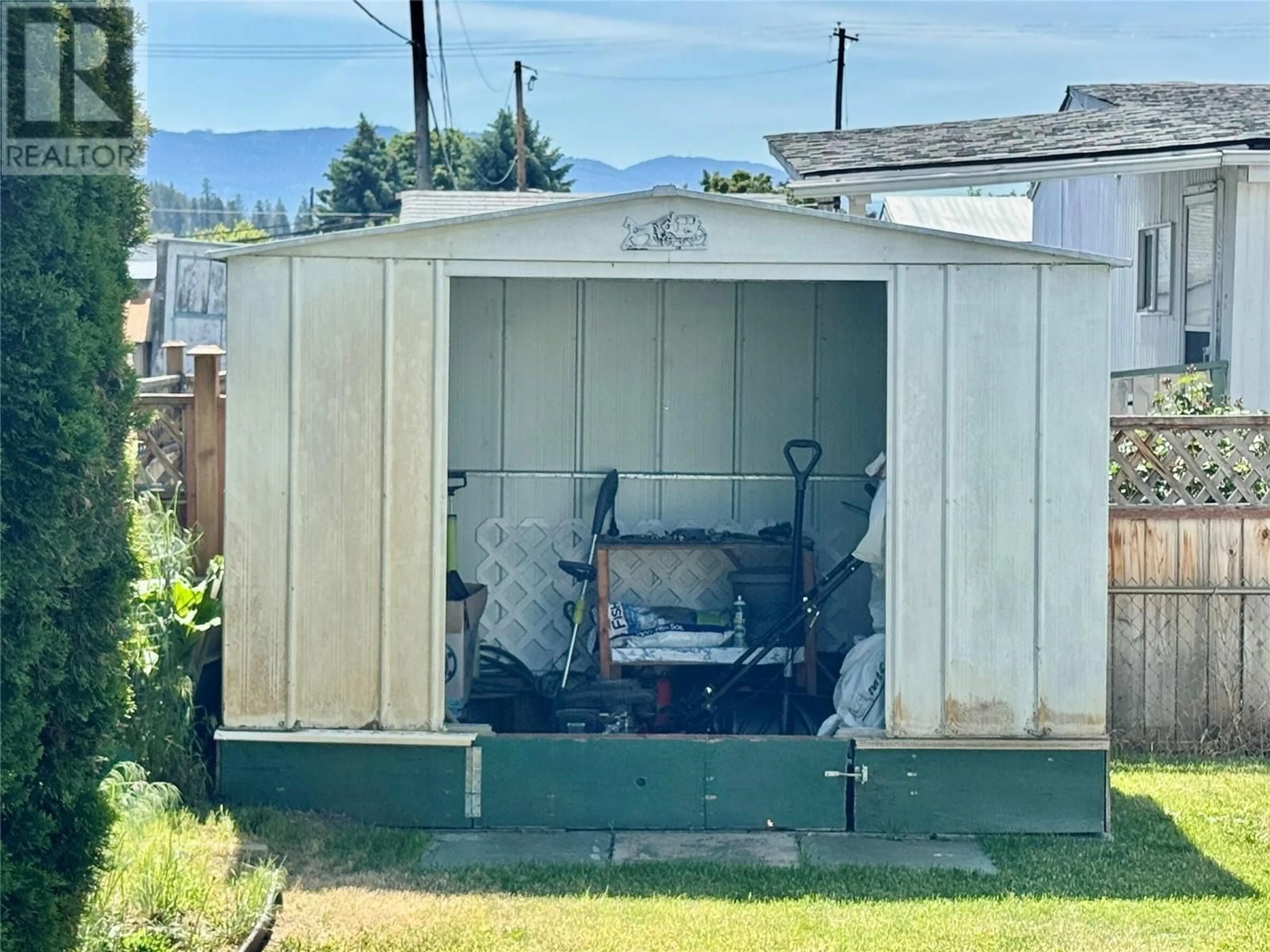 Shed for 135 - 720 COMMONWEALTH ROAD, Kelowna British Columbia V4V1R8