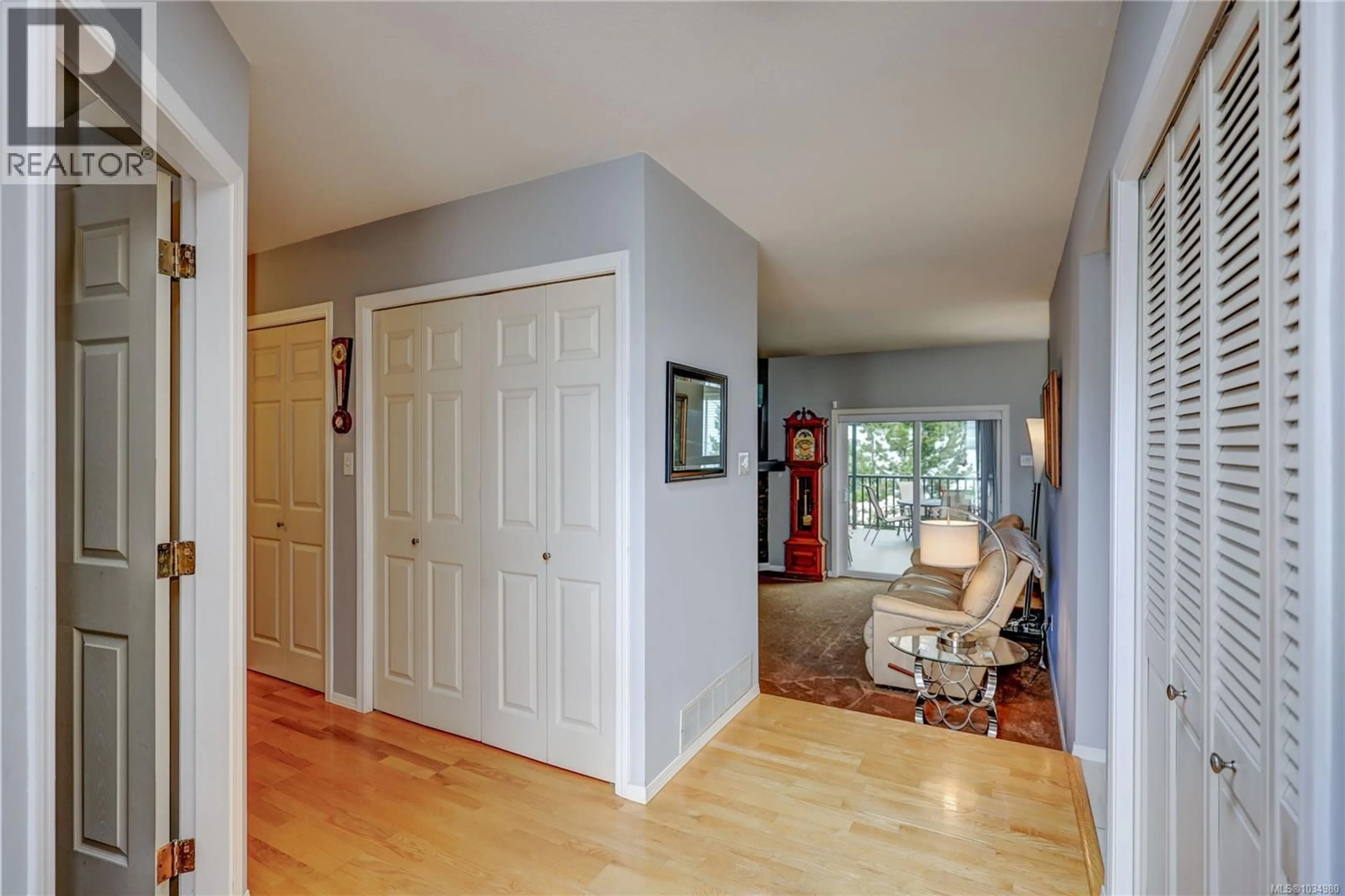 Indoor entryway for 6254 WATERBURY ROAD, Nanaimo British Columbia V9V1L5