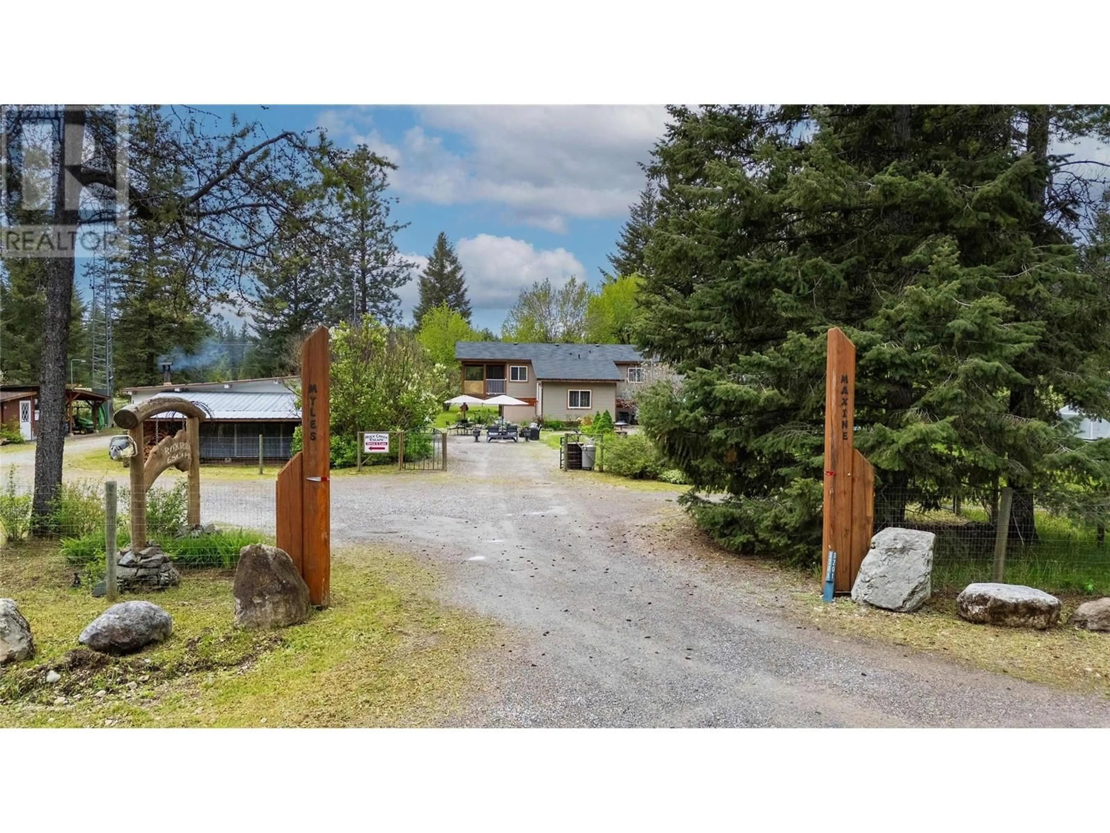 A pic from outside/outdoor area/front of a property/back of a property/a pic from drone, mountain view for 8201 ROCK CREEK ROAD, Galloway British Columbia V0B1T2