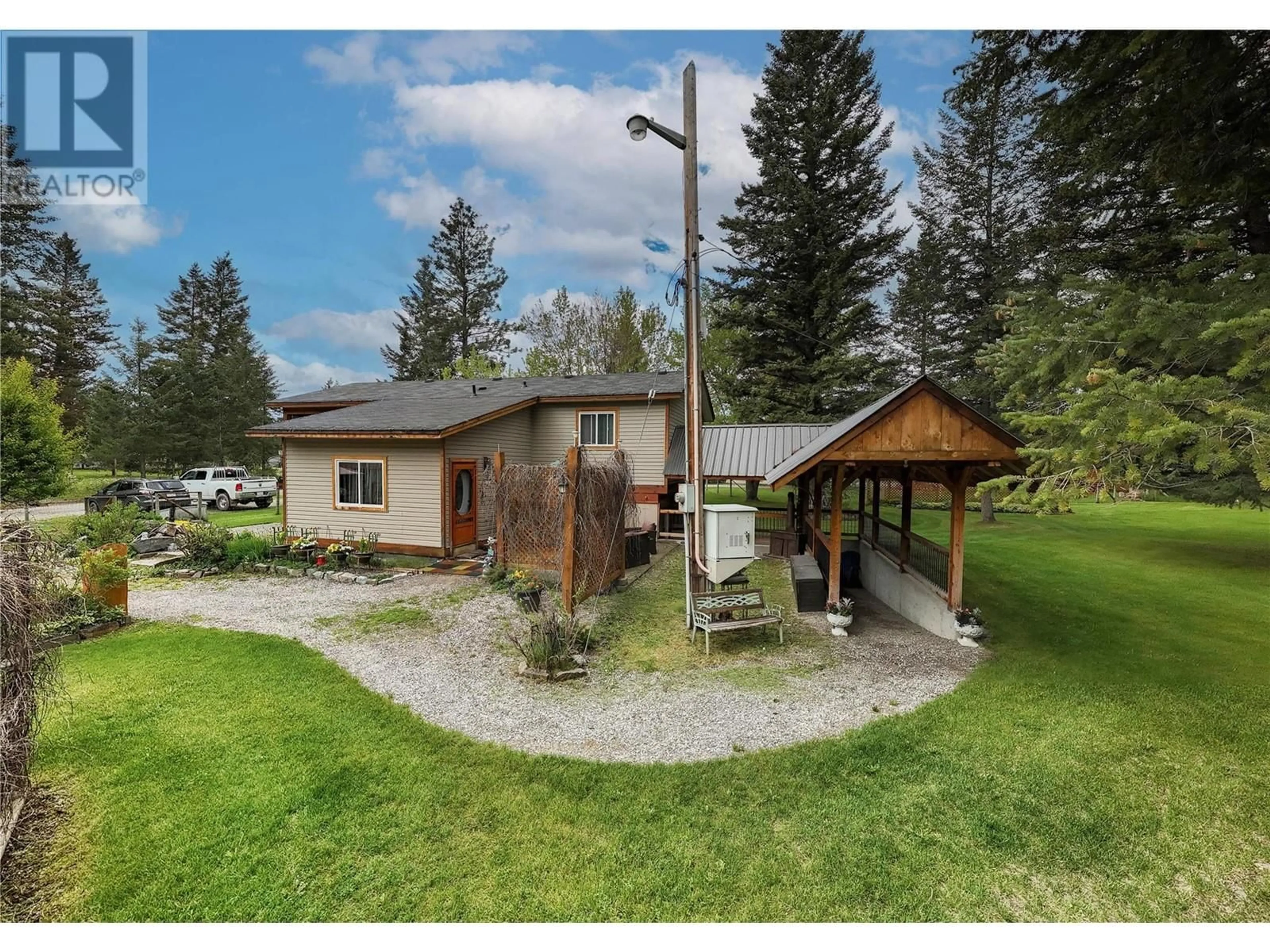 A pic from outside/outdoor area/front of a property/back of a property/a pic from drone, unknown for 8201 ROCK CREEK ROAD, Galloway British Columbia V0B1T2