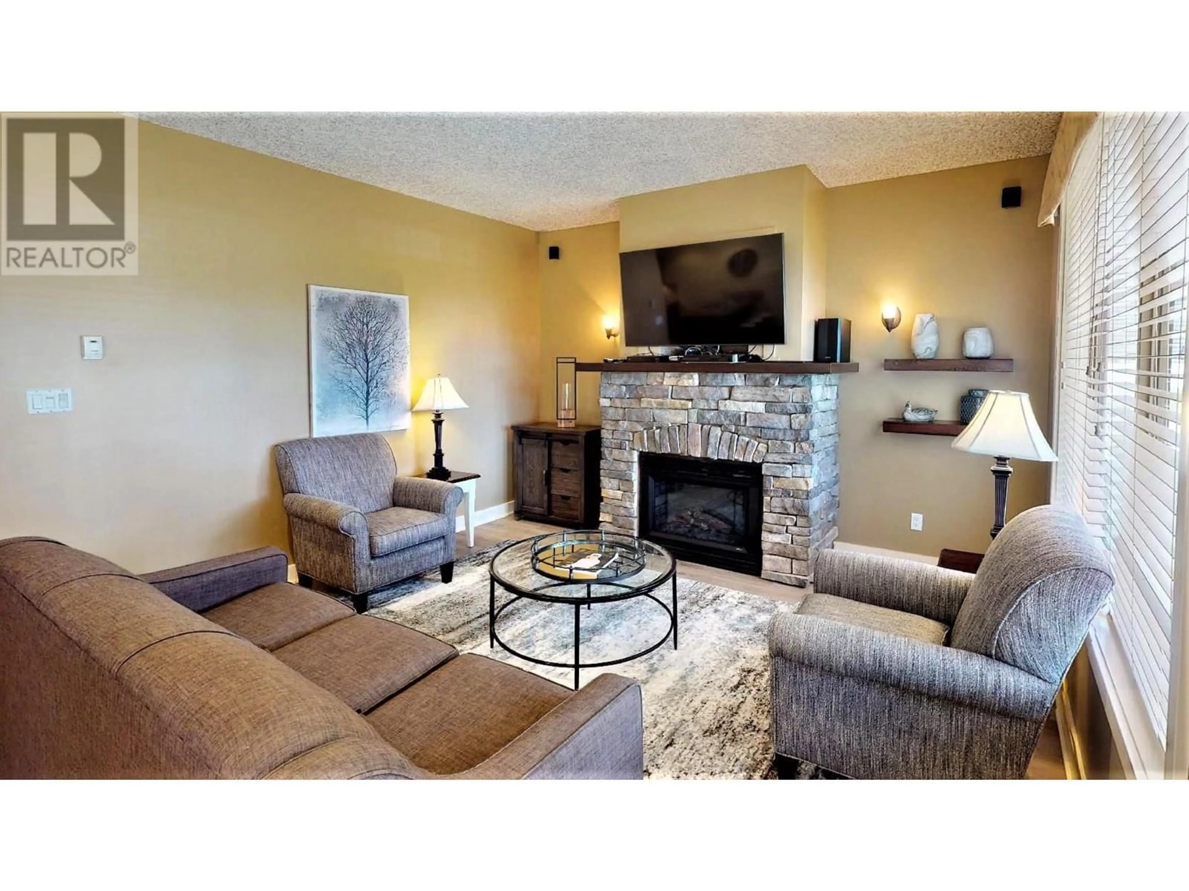 Living room with furniture, unknown for 311 B - 300 BIGHORN BOULEVARD, Radium Hot Springs British Columbia V0A1M0