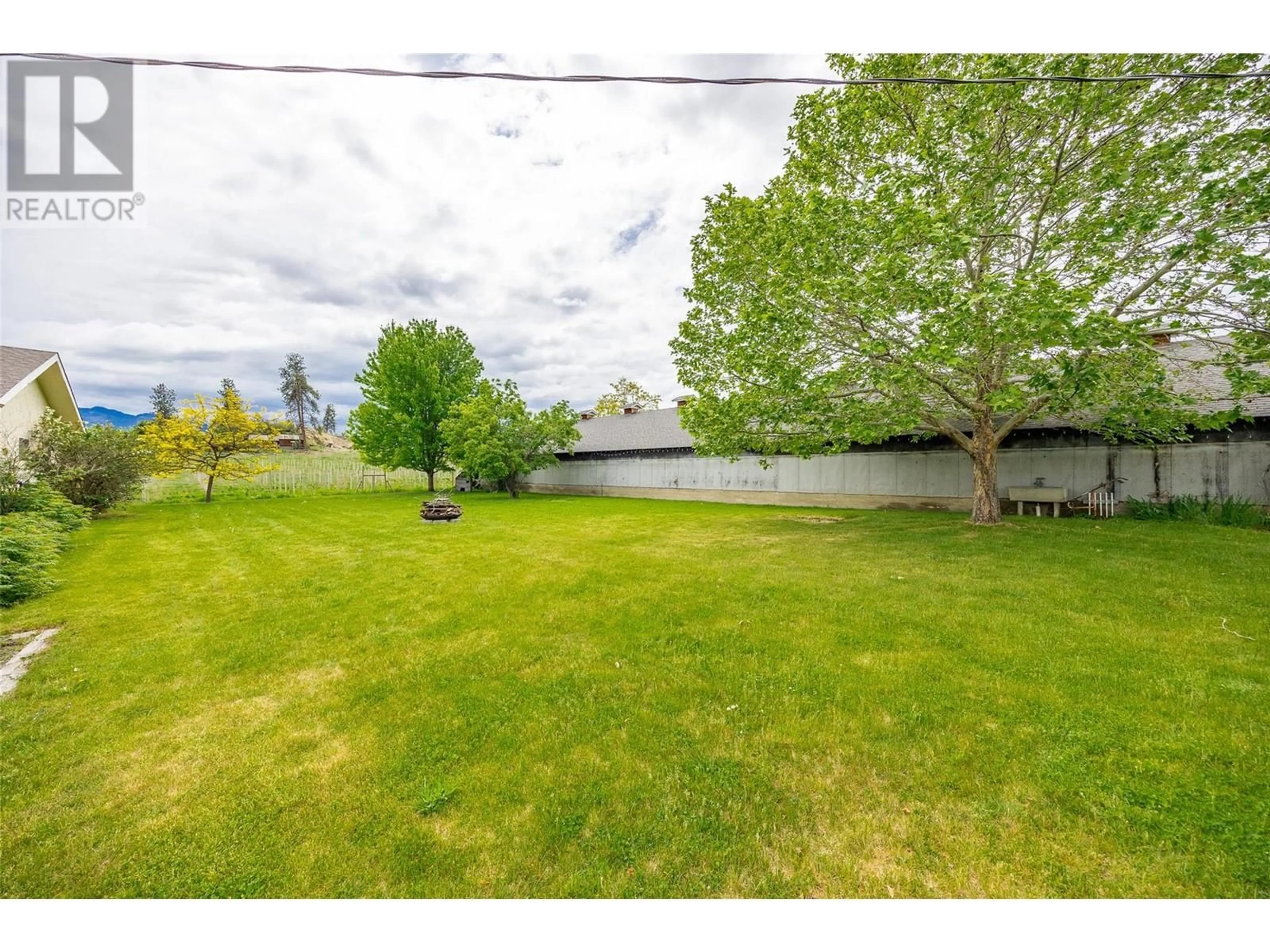 A pic from outside/outdoor area/front of a property/back of a property/a pic from drone, unknown for 3544 ELLIOTT ROAD, West Kelowna British Columbia V4T1N9