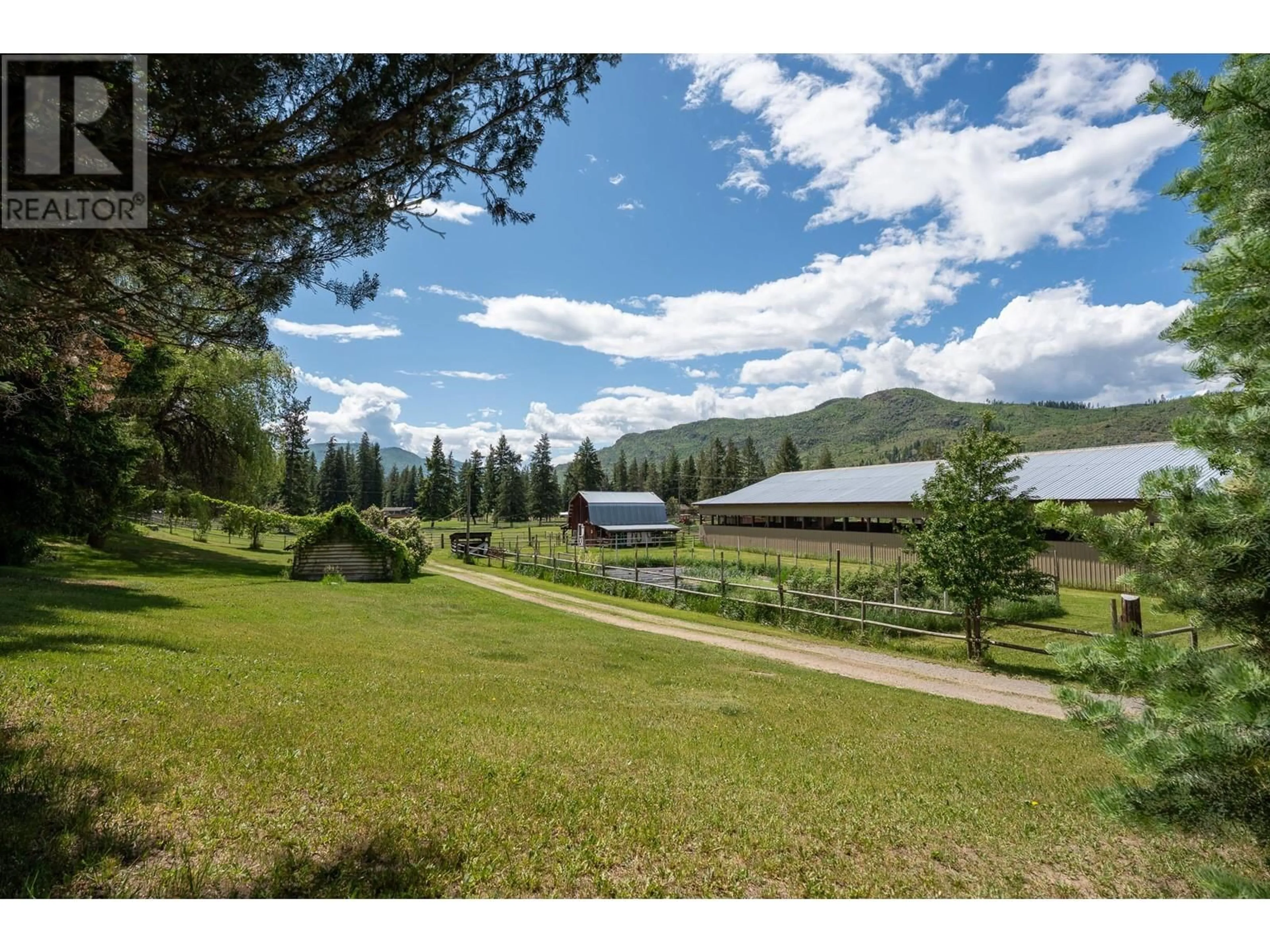 A pic from outside/outdoor area/front of a property/back of a property/a pic from drone, mountain view for 4254 YELLOWHEAD HIGHWAY SOUTH, Barriere British Columbia V0E1E0