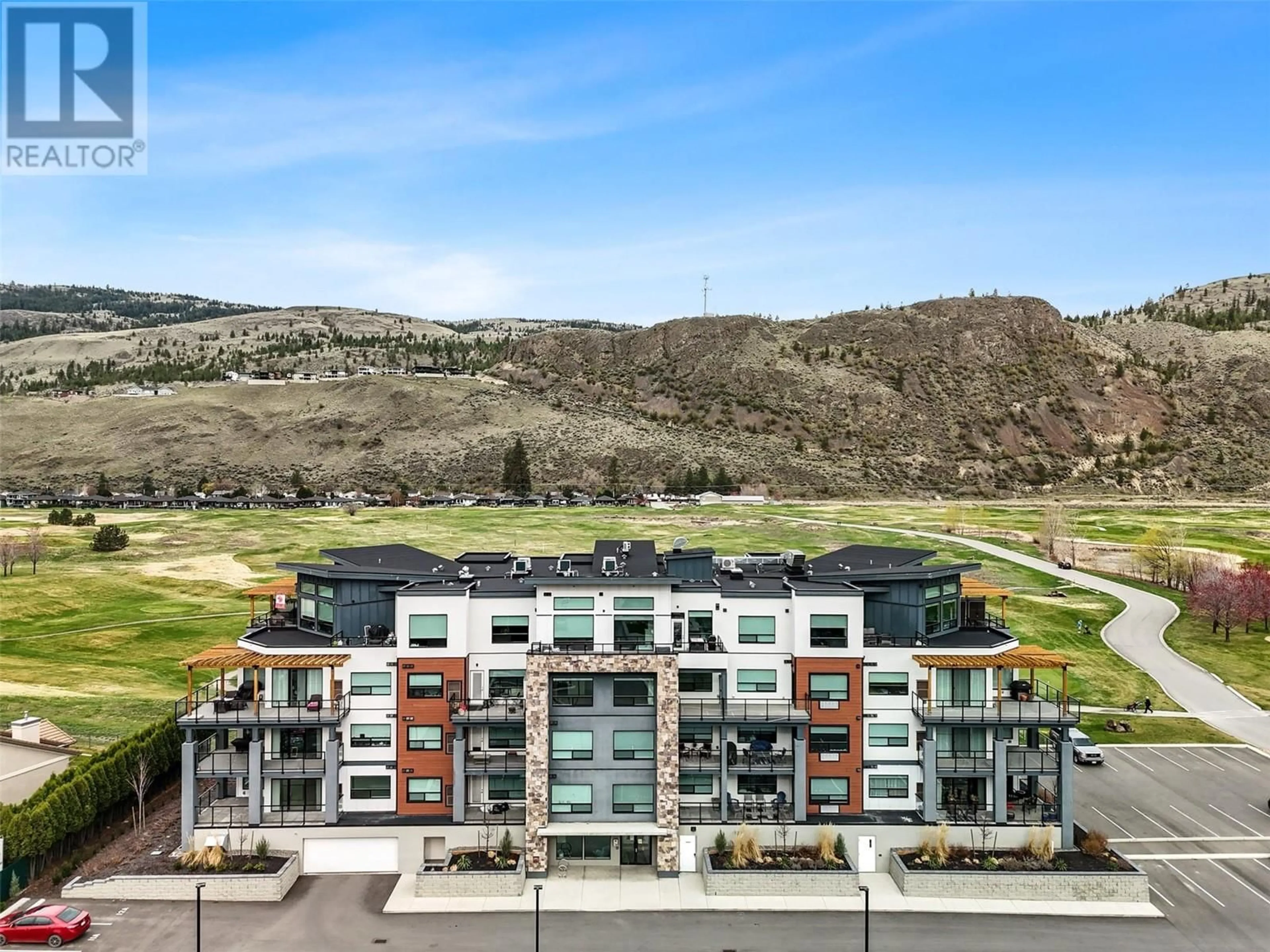 A pic from outside/outdoor area/front of a property/back of a property/a pic from drone, mountain view for 303 - 651 DUNES DRIVE, Kamloops British Columbia V2B8M8