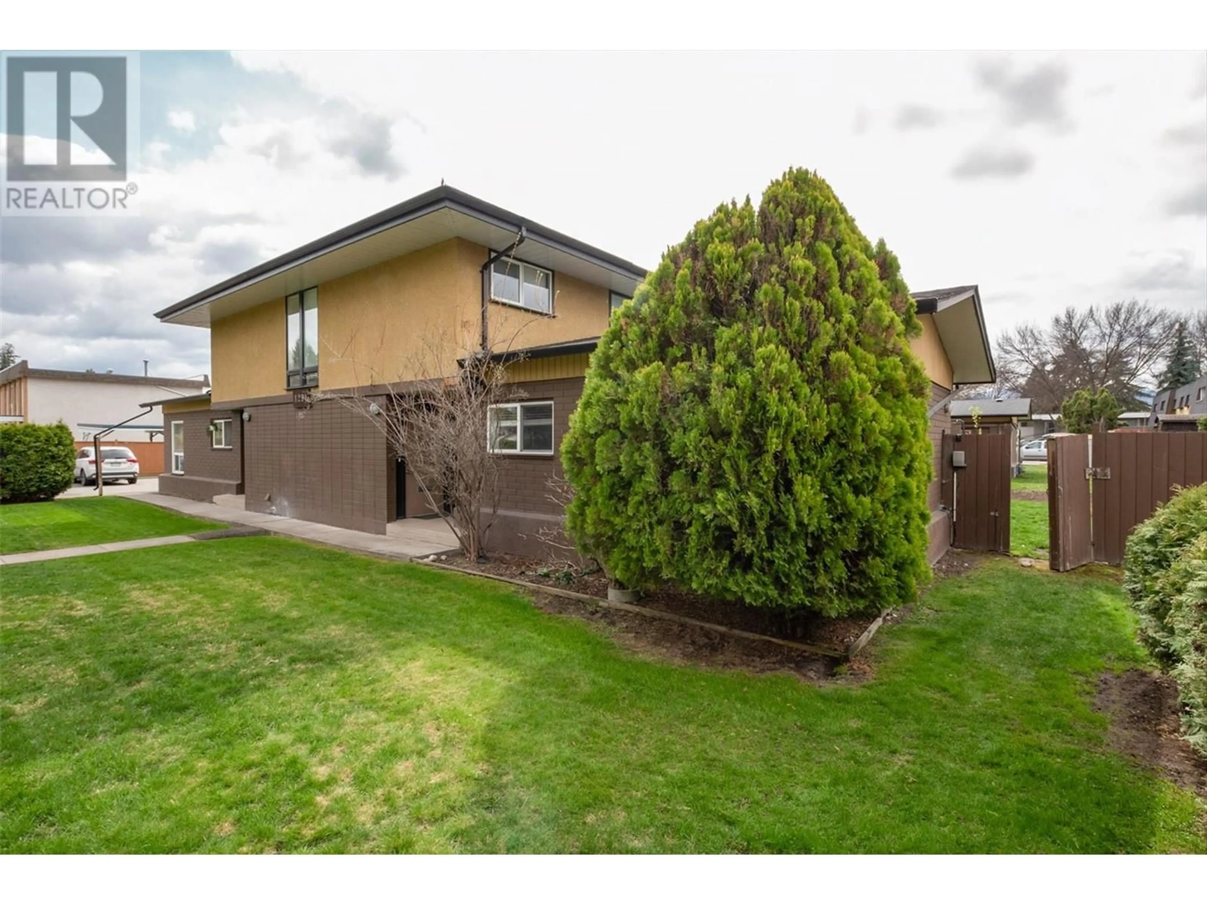 Unknown for 1 - 1291 BERNARD AVENUE, Kelowna British Columbia V1Y6R3